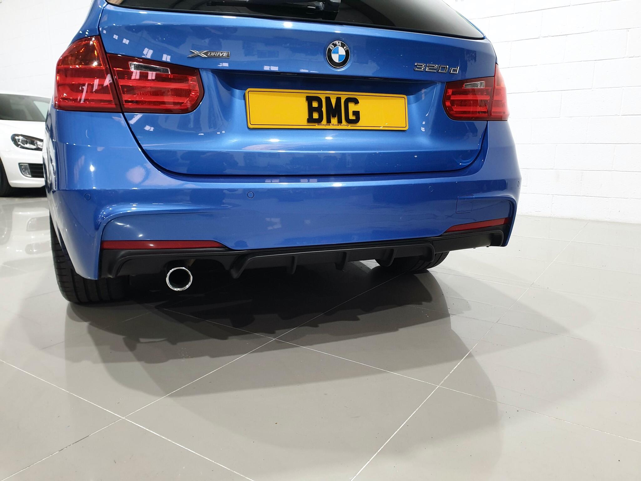 BMW 3 Series view 36