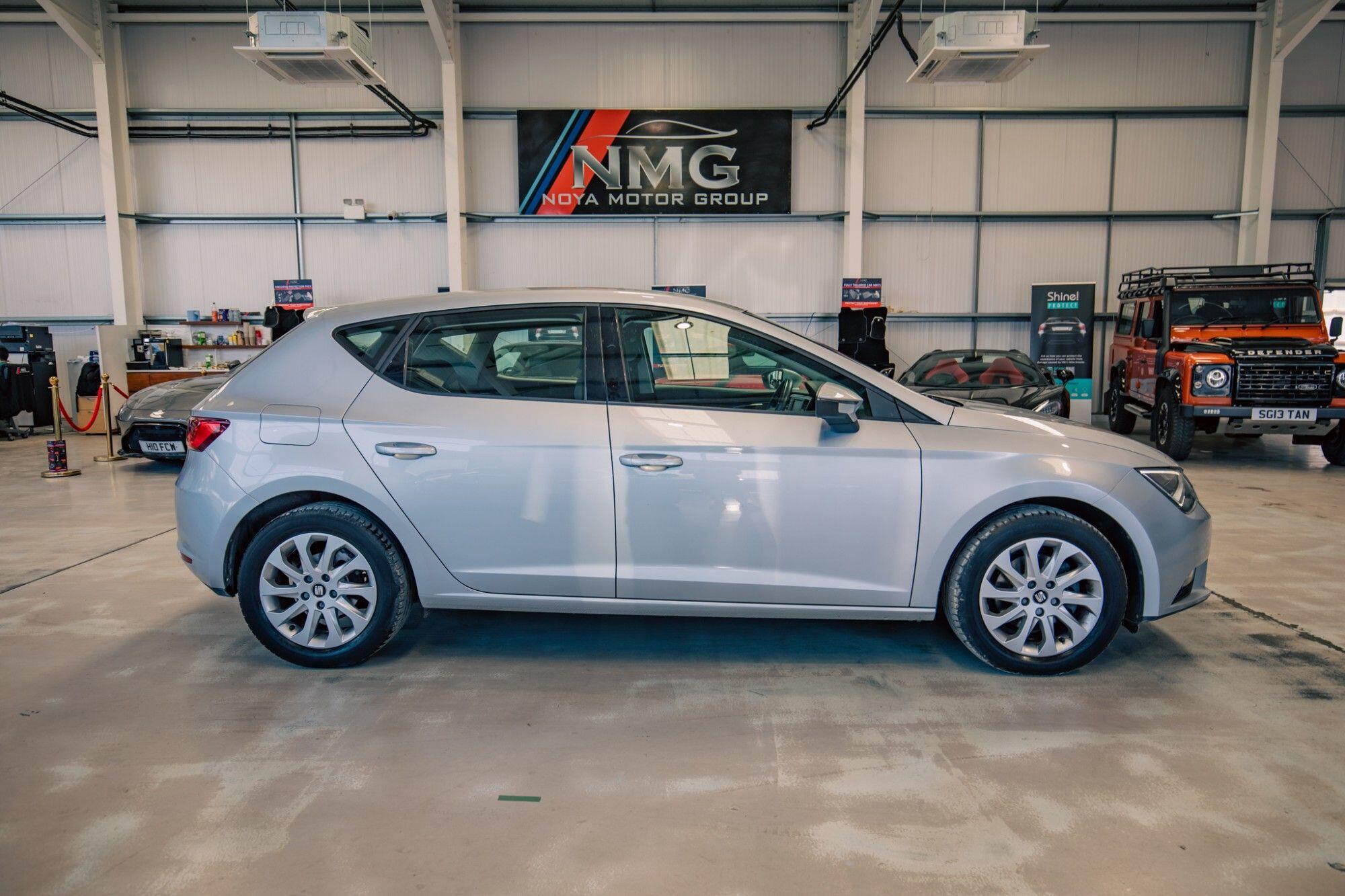 SEAT Leon view 25