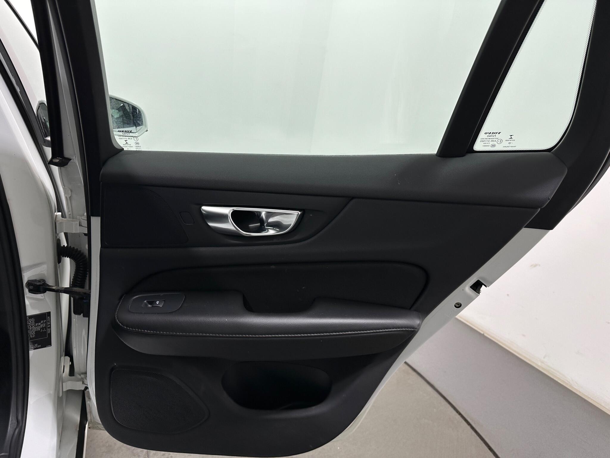 Volvo V60 view 41