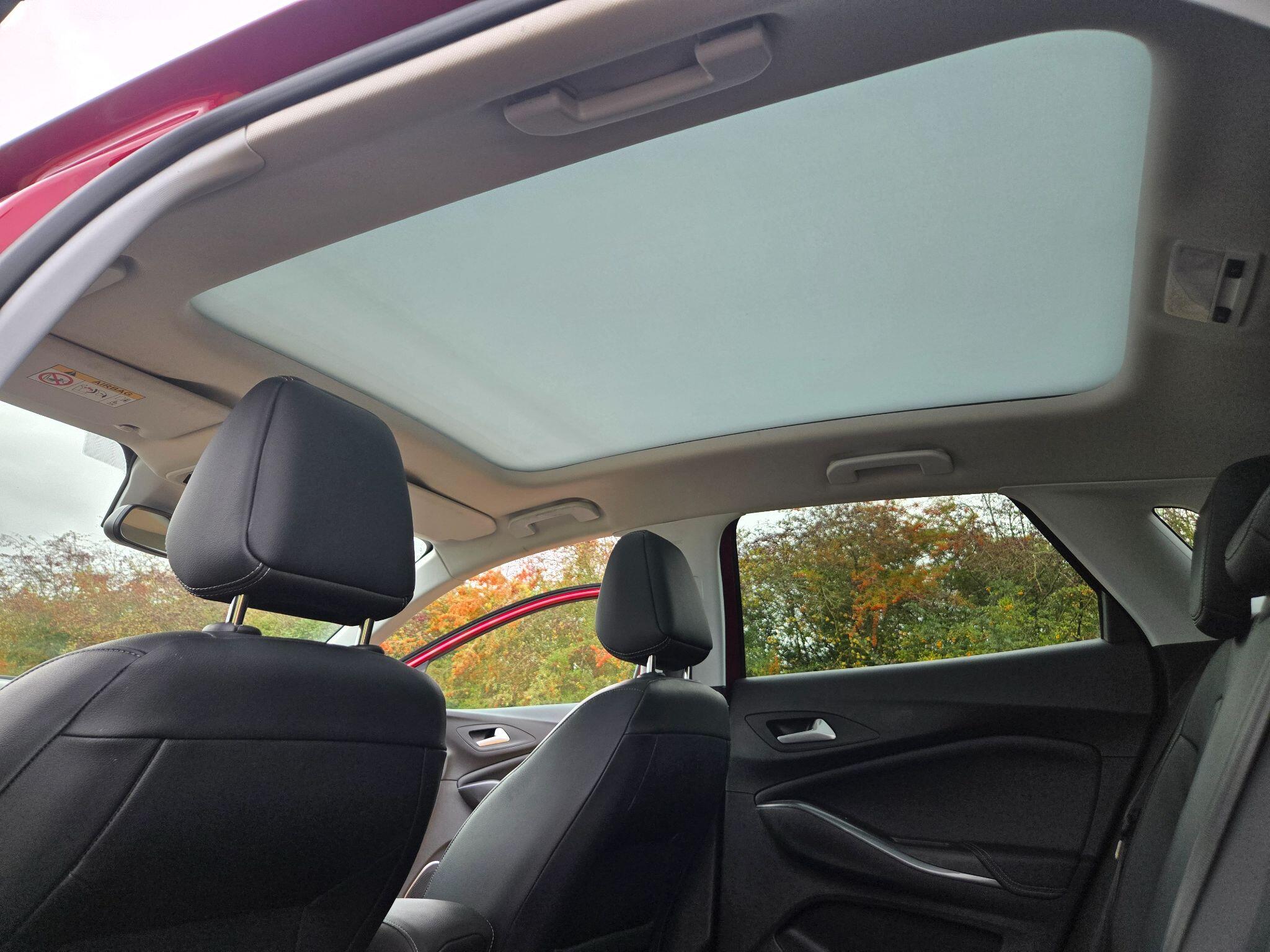 2018 Vauxhall Grandland X 1.6 Turbo D BlueInjection Elite Nav Auto Euro 6 (s/s) 5dr • 63,000 miles image 42