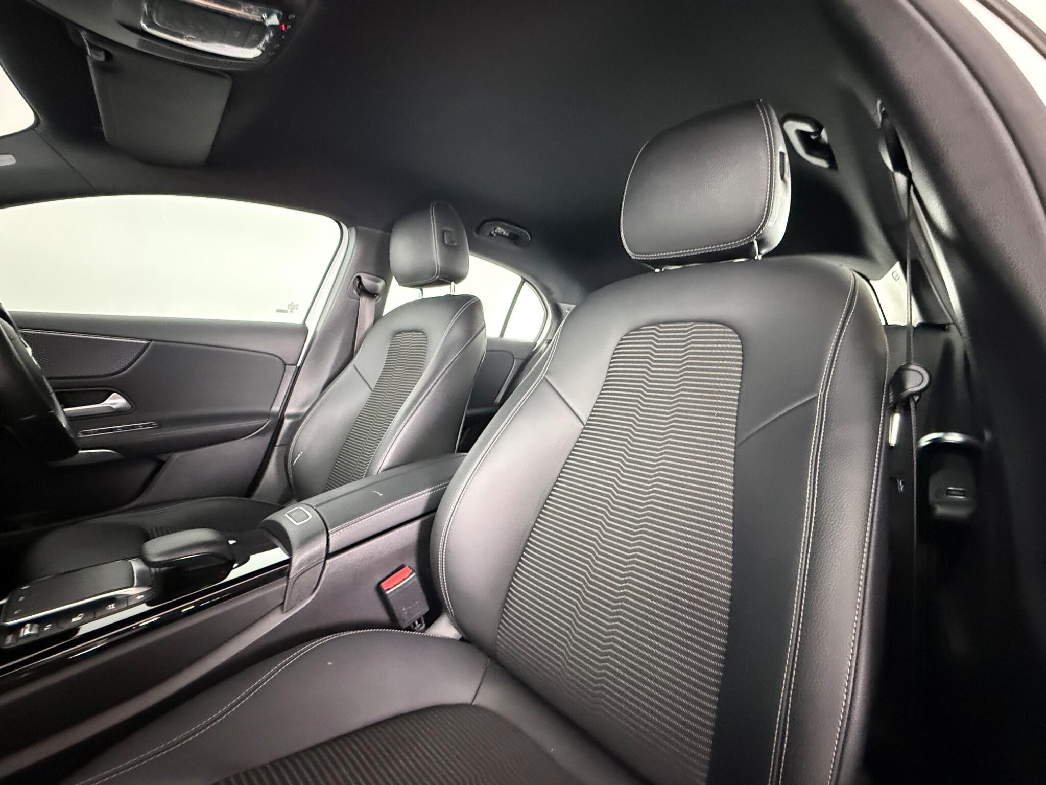 Mercedes-Benz A-Class view 31