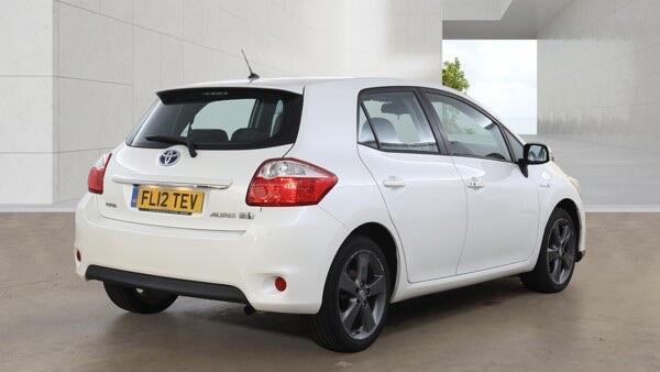 Toyota Auris view 2