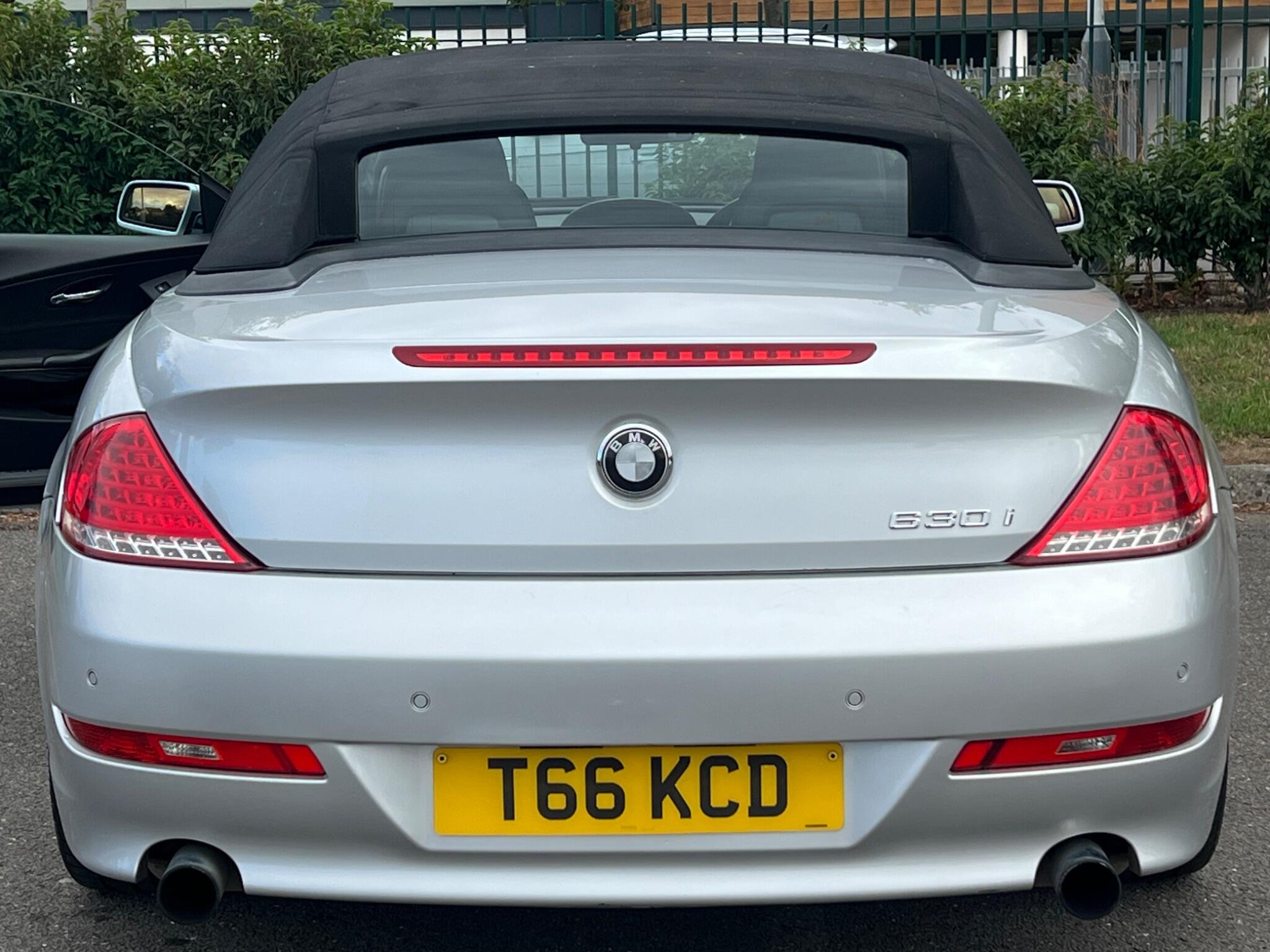 BMW 6 Series view 14