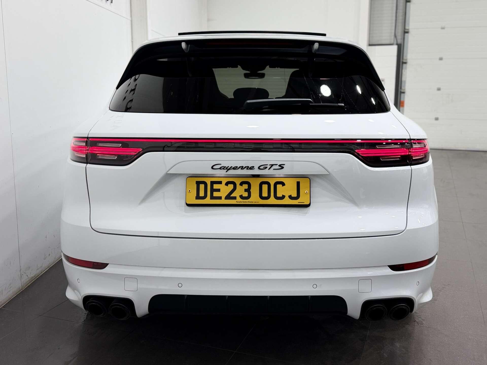 Porsche Cayenne view 7