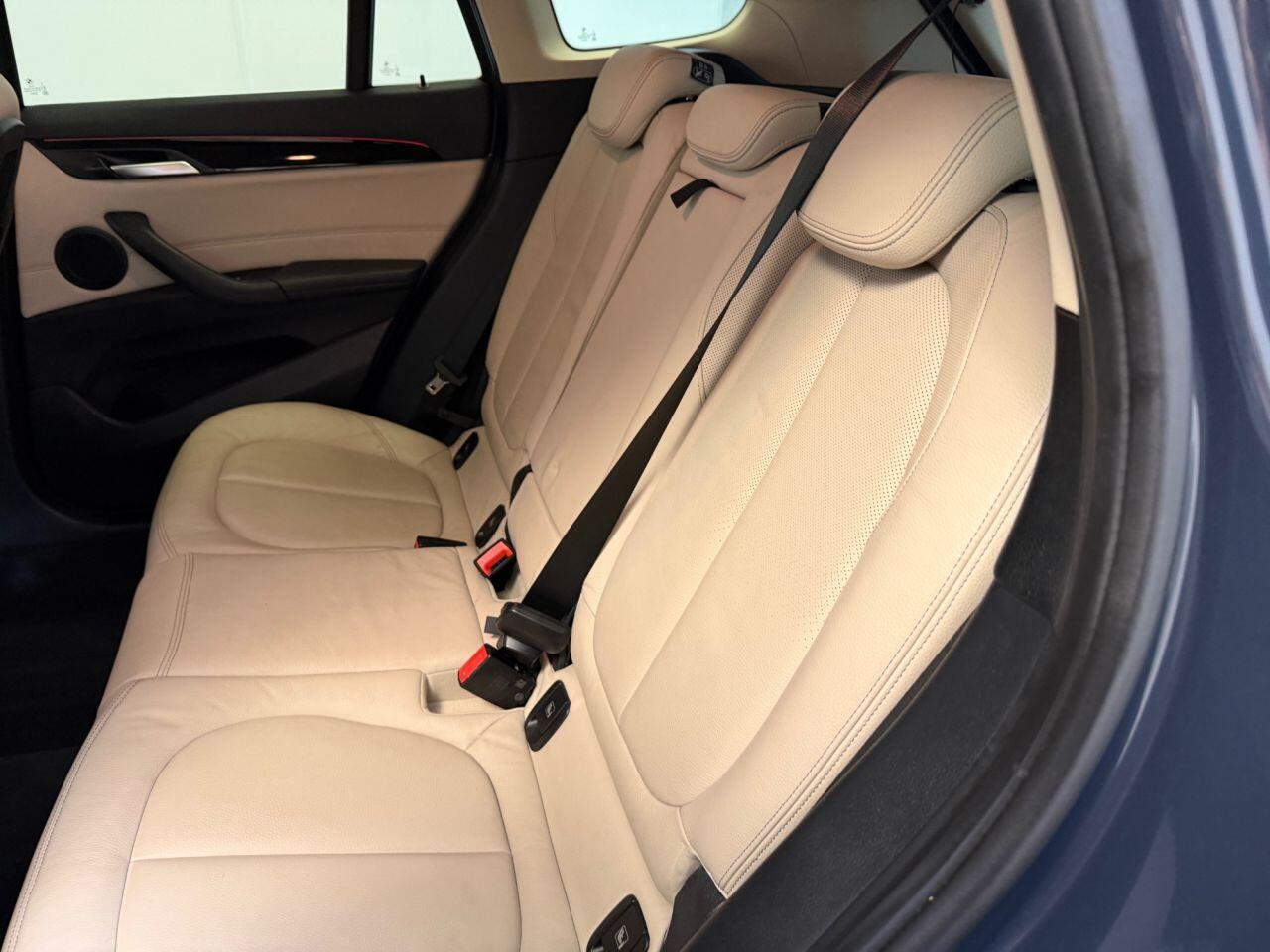 BMW X1 view 52