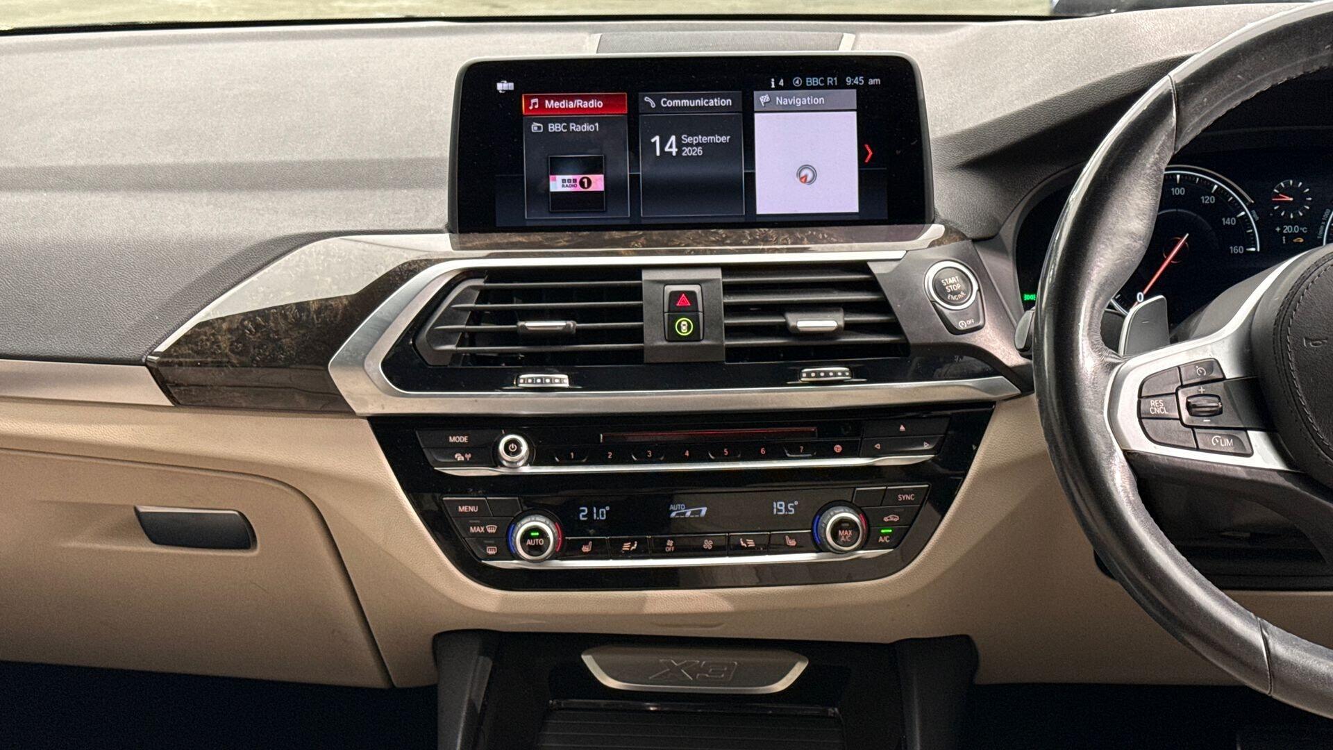 BMW X3 view 8