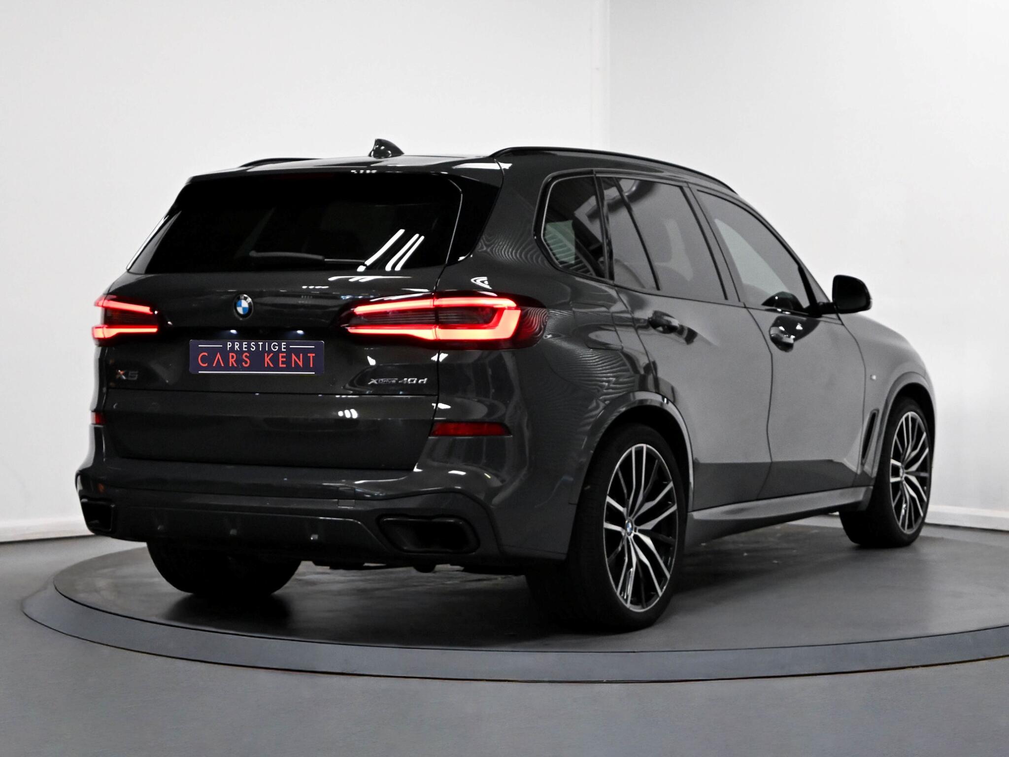 BMW X5 view 29