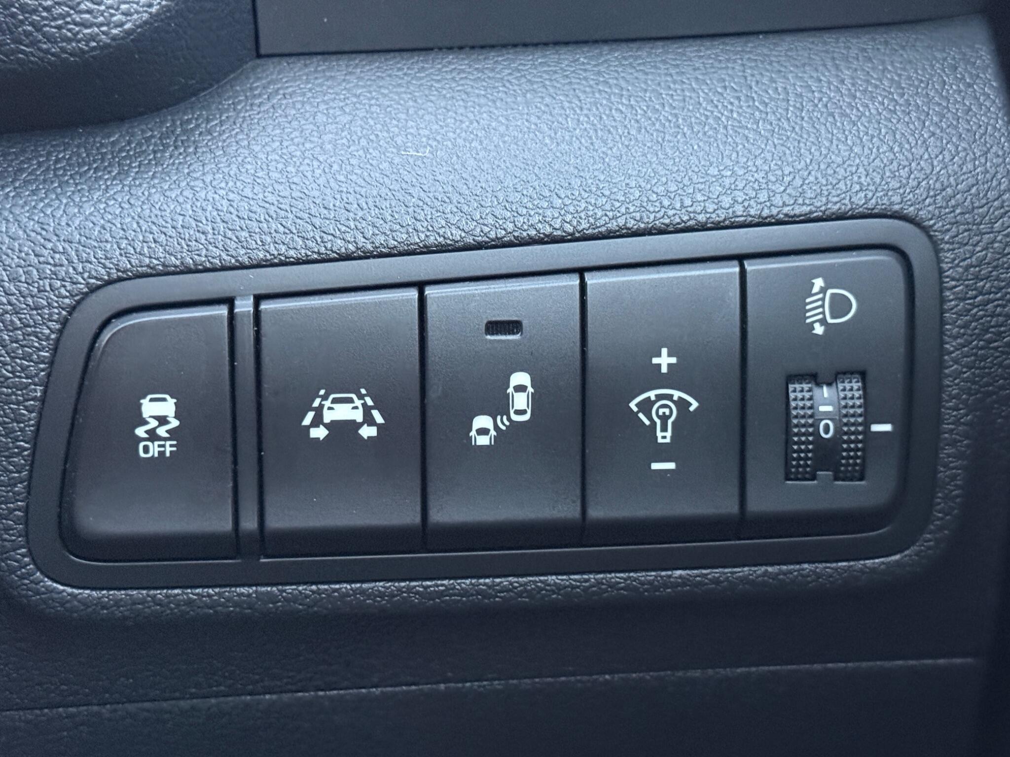 Hyundai TUCSON - Image 68