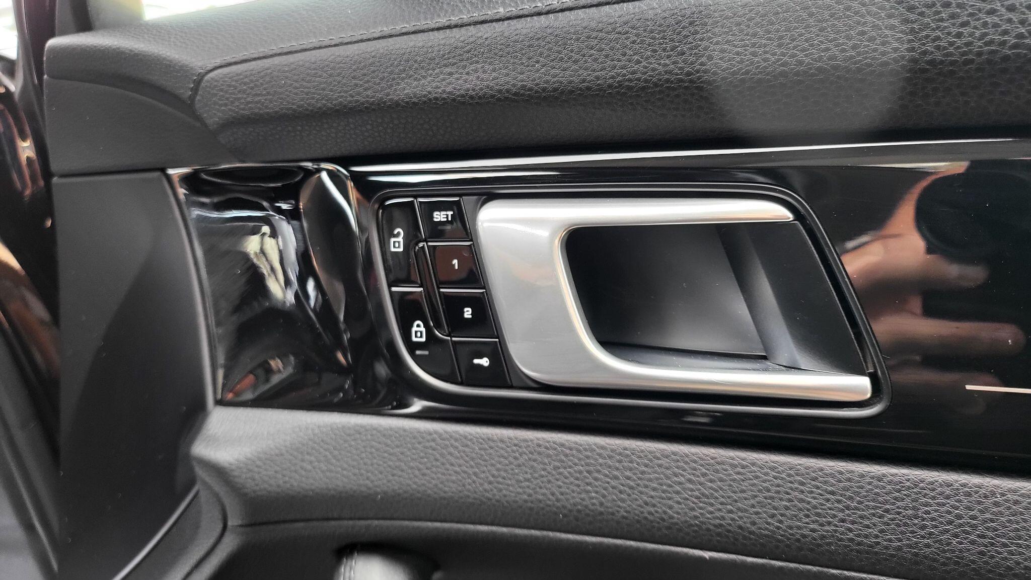 Porsche Panamera view 30