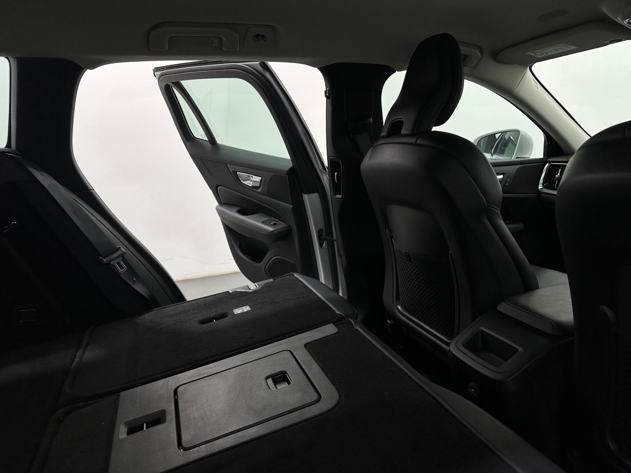 Volvo V60 view 45