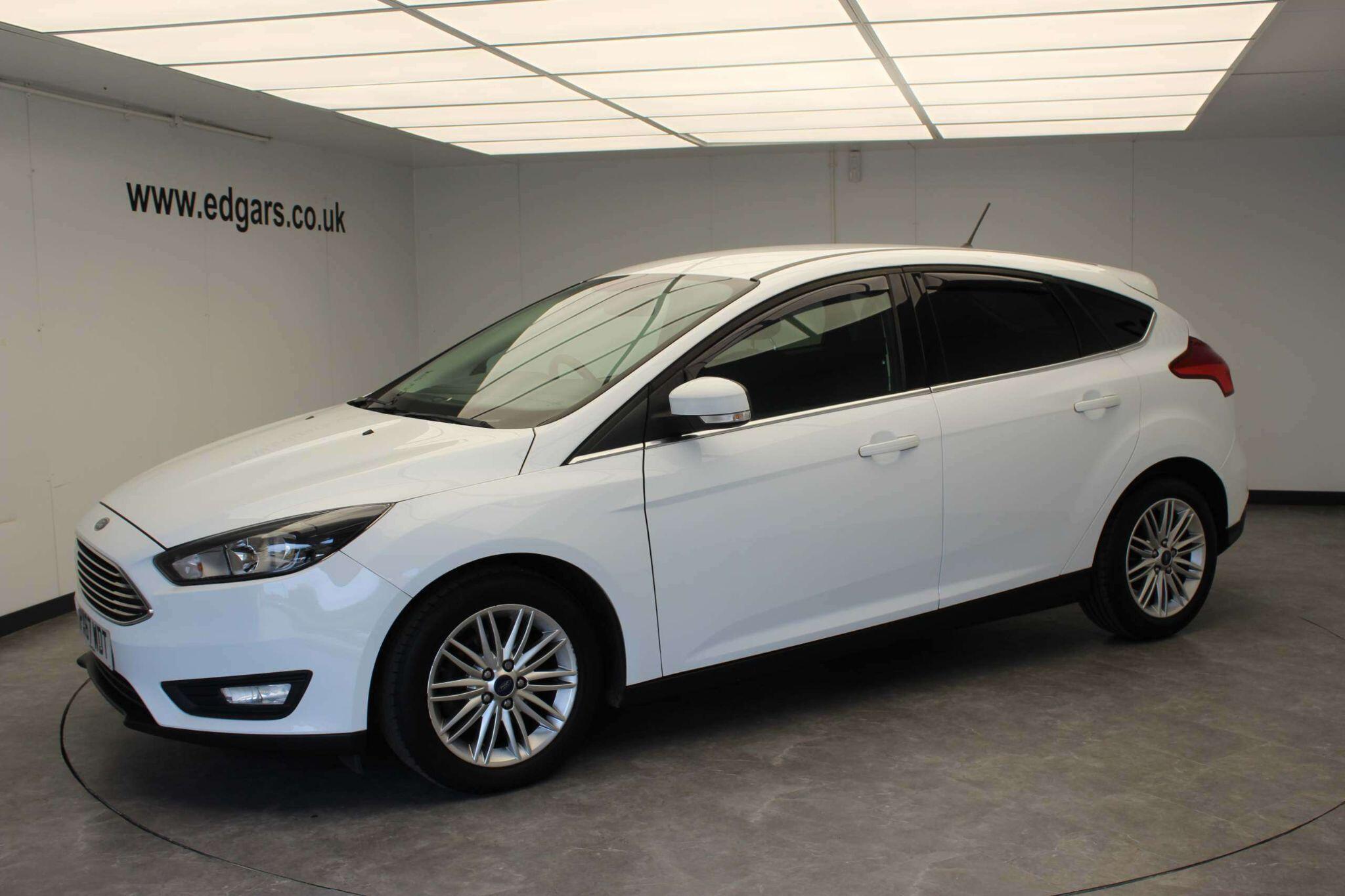 Ford Focus view 7