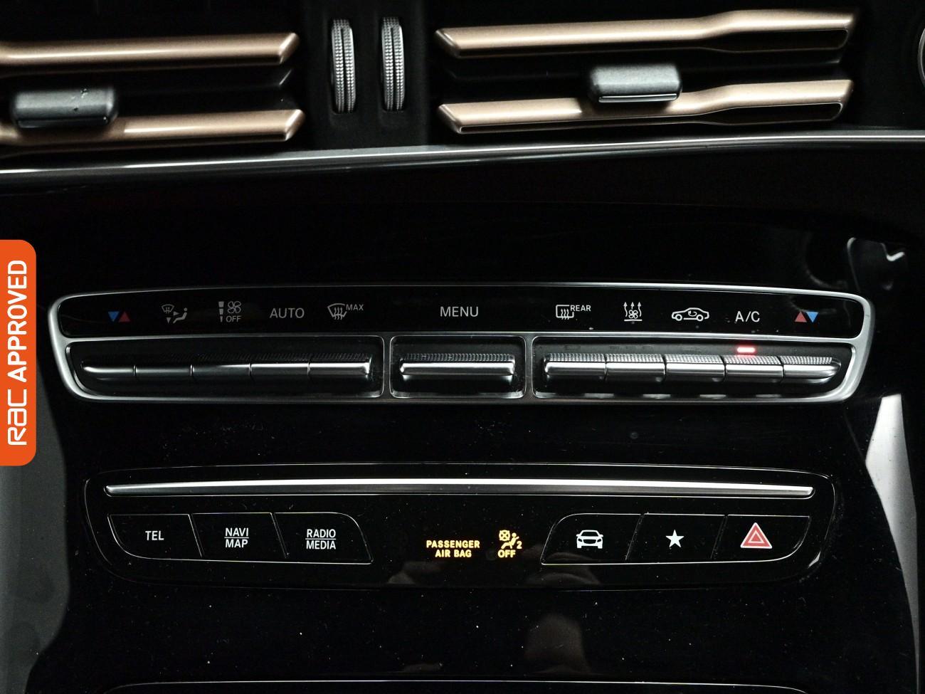 Mercedes-Benz EQC view 19