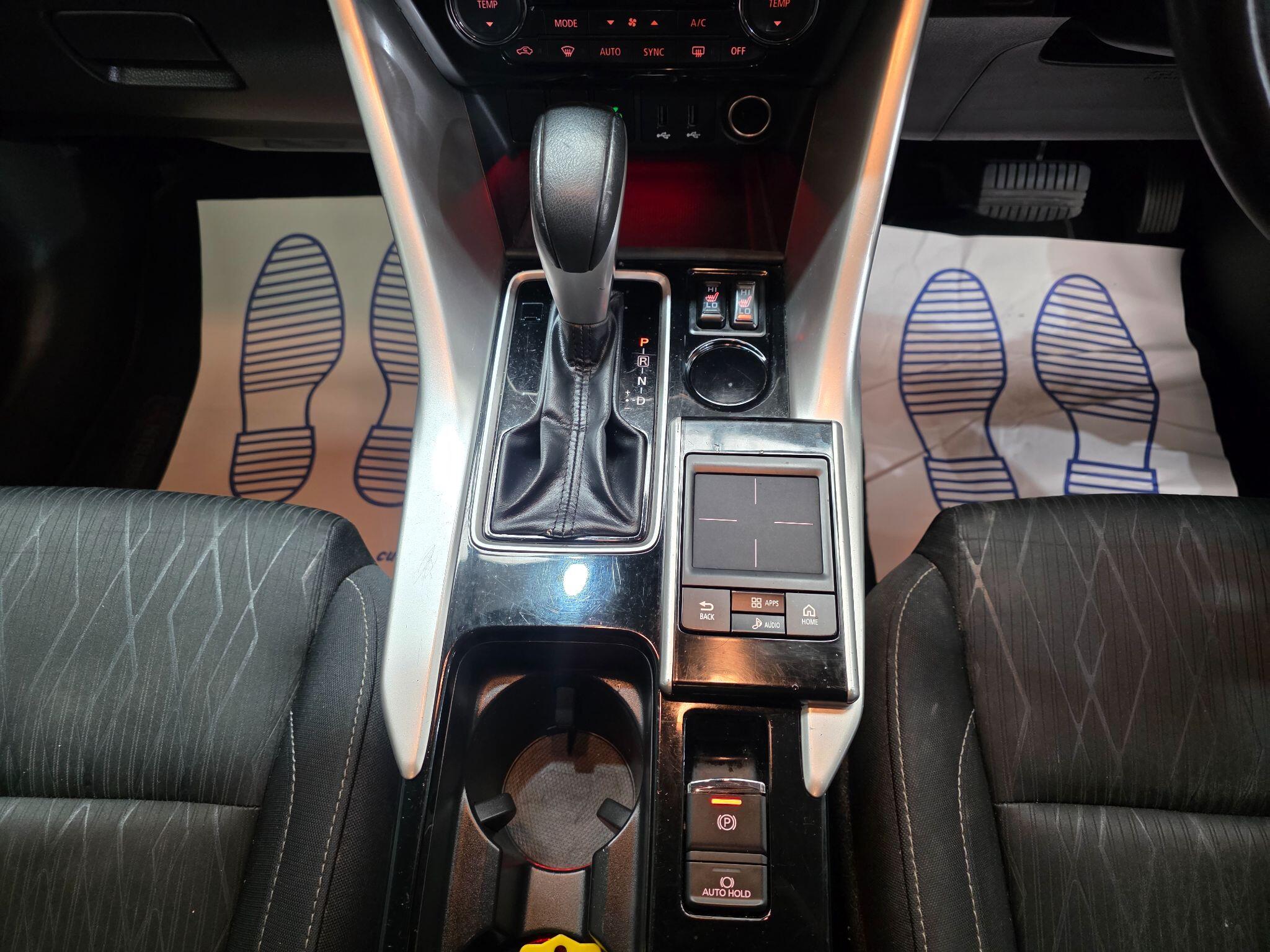 Mitsubishi Eclipse Cross view 10