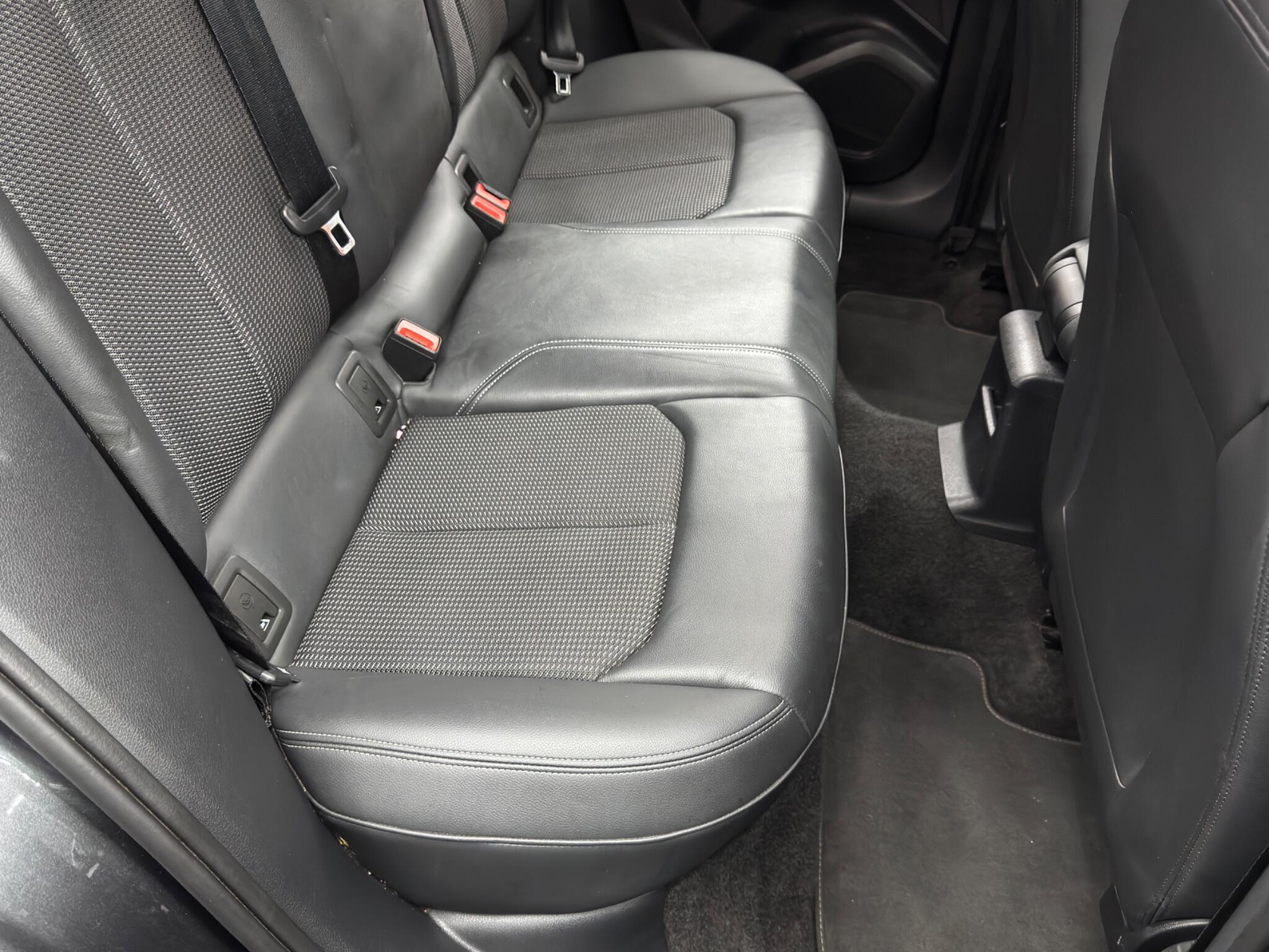 Audi Q2 view 16