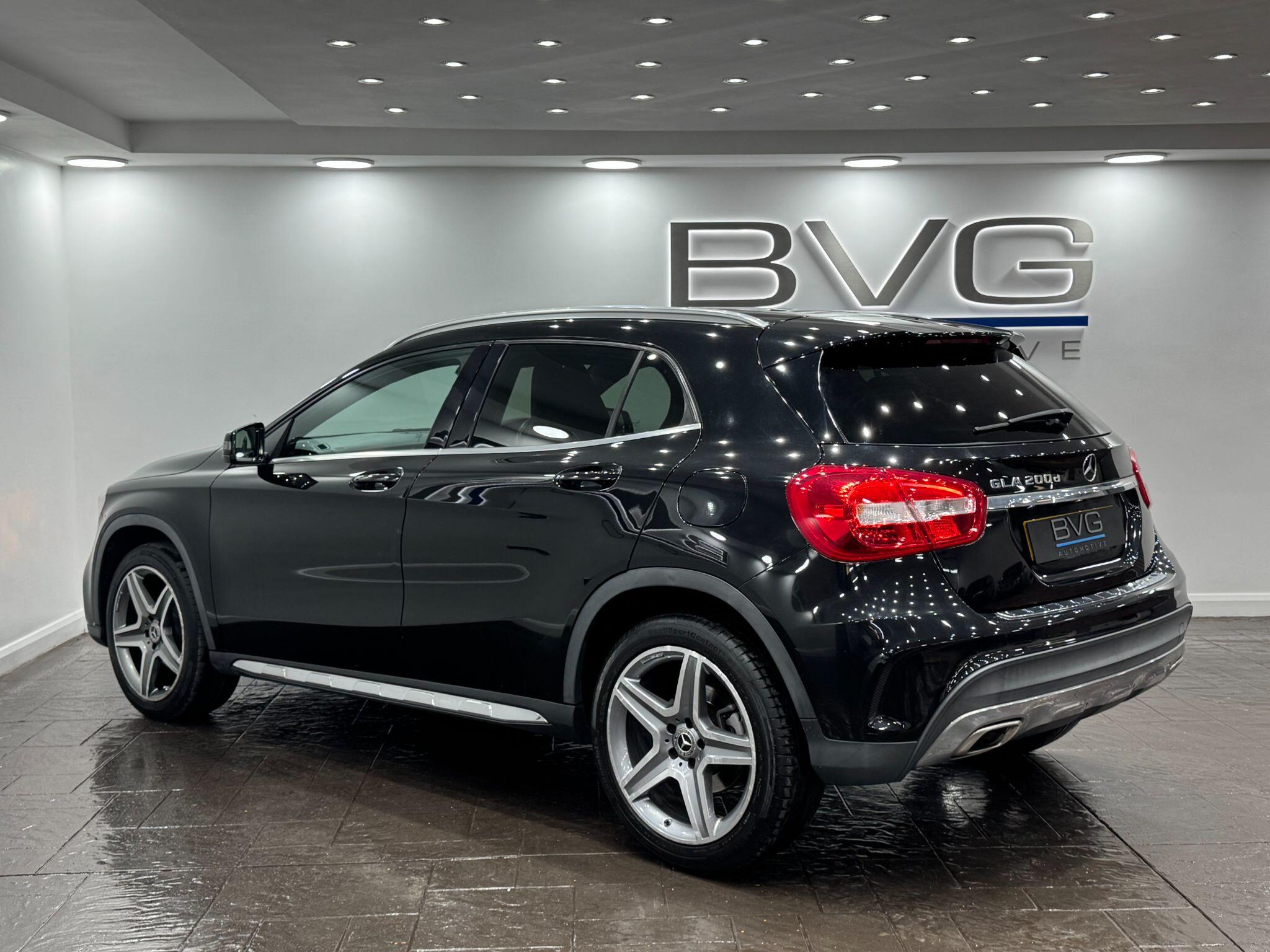 Mercedes-Benz Gla view 17