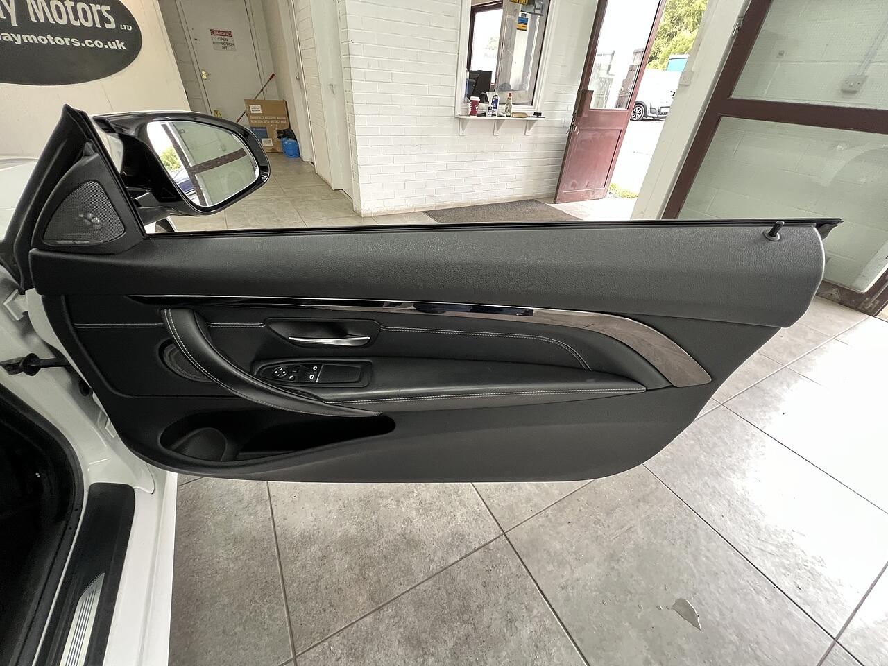 BMW M4 view 15