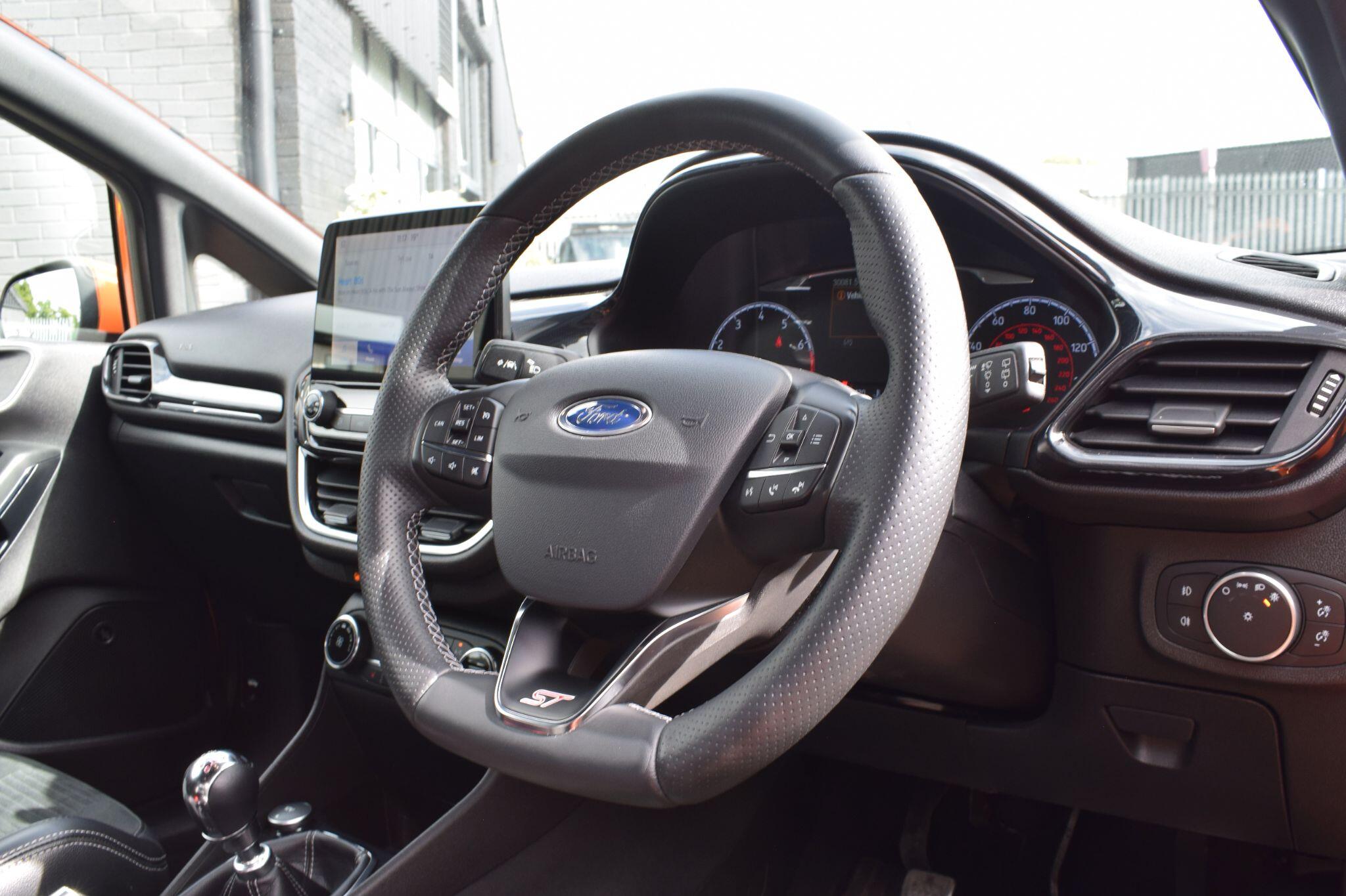 Ford Fiesta view 14