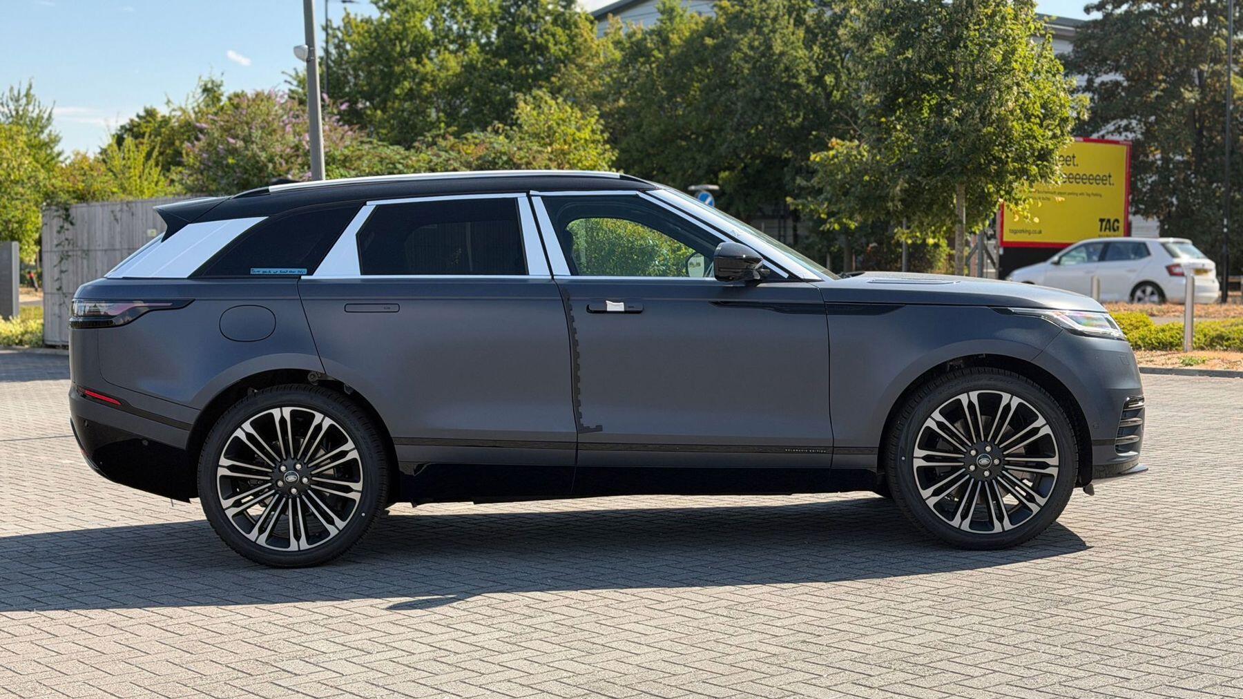 Land Rover Range Rover Velar view 5