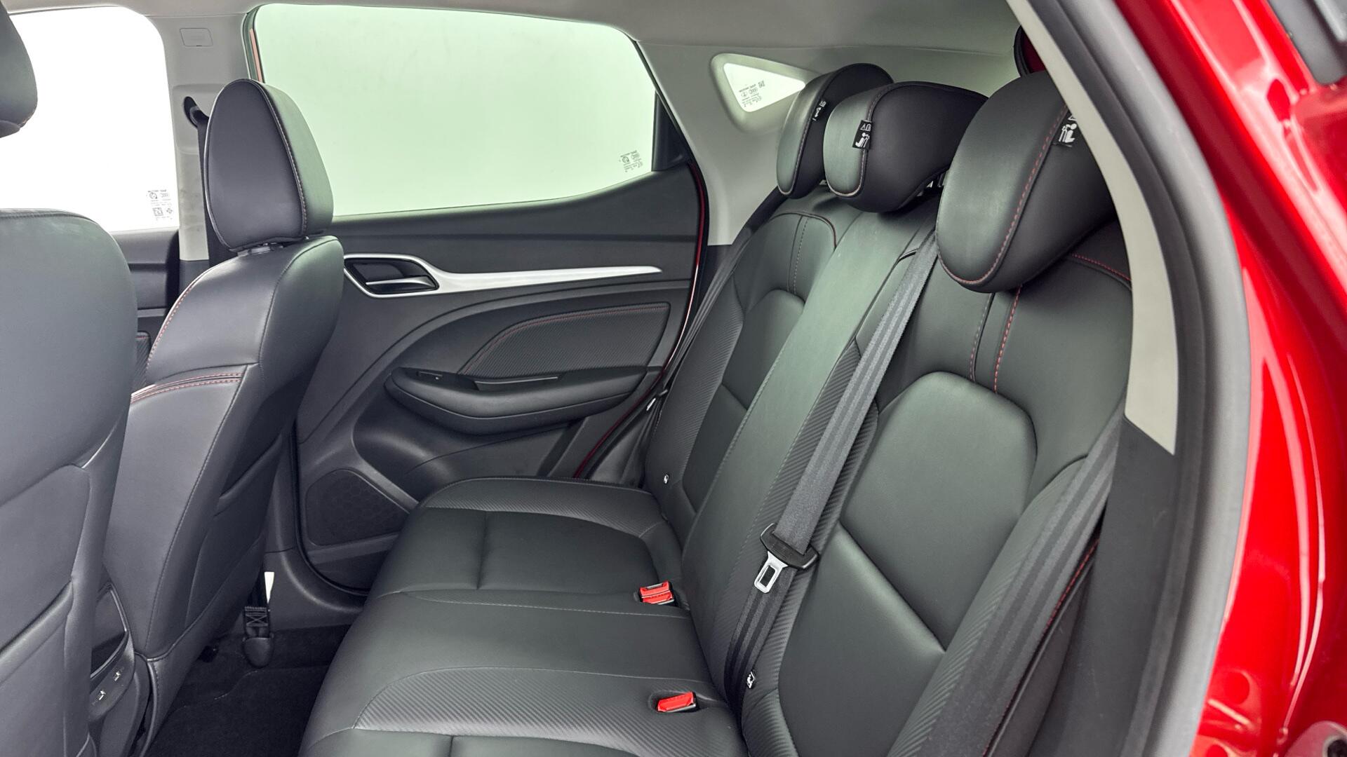 MG ZS view 14