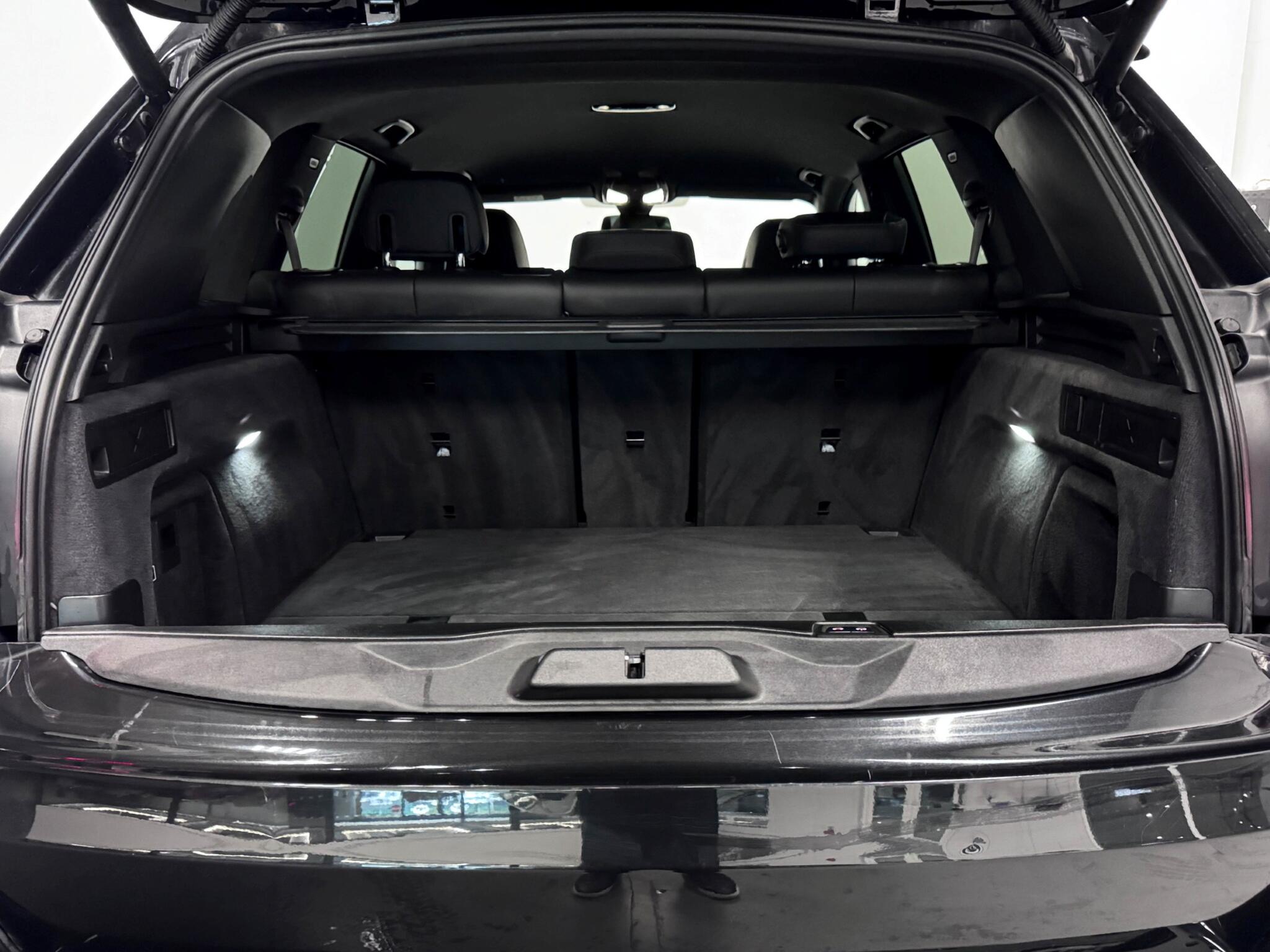 BMW X5 view 7