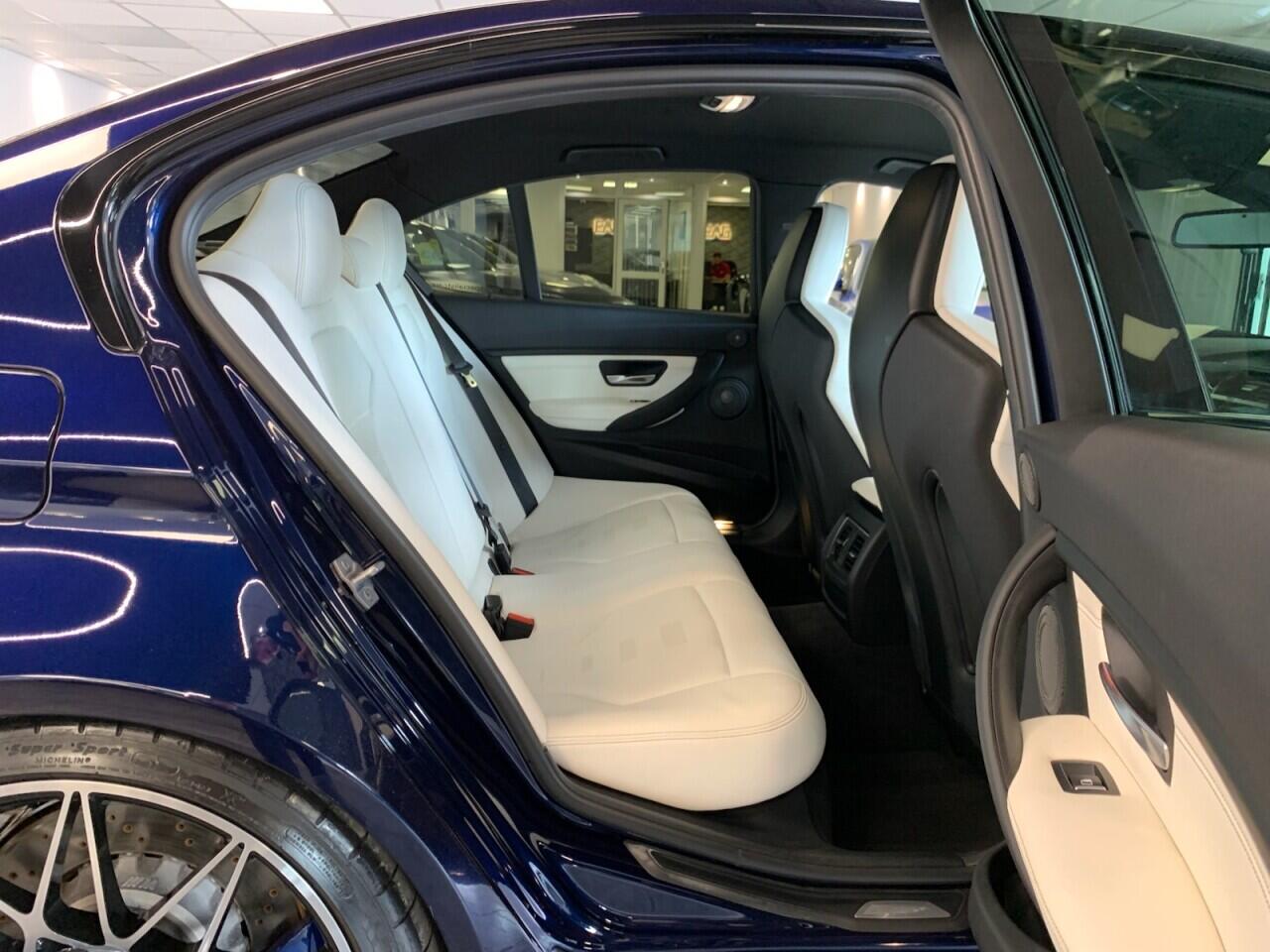 BMW M3 view 23