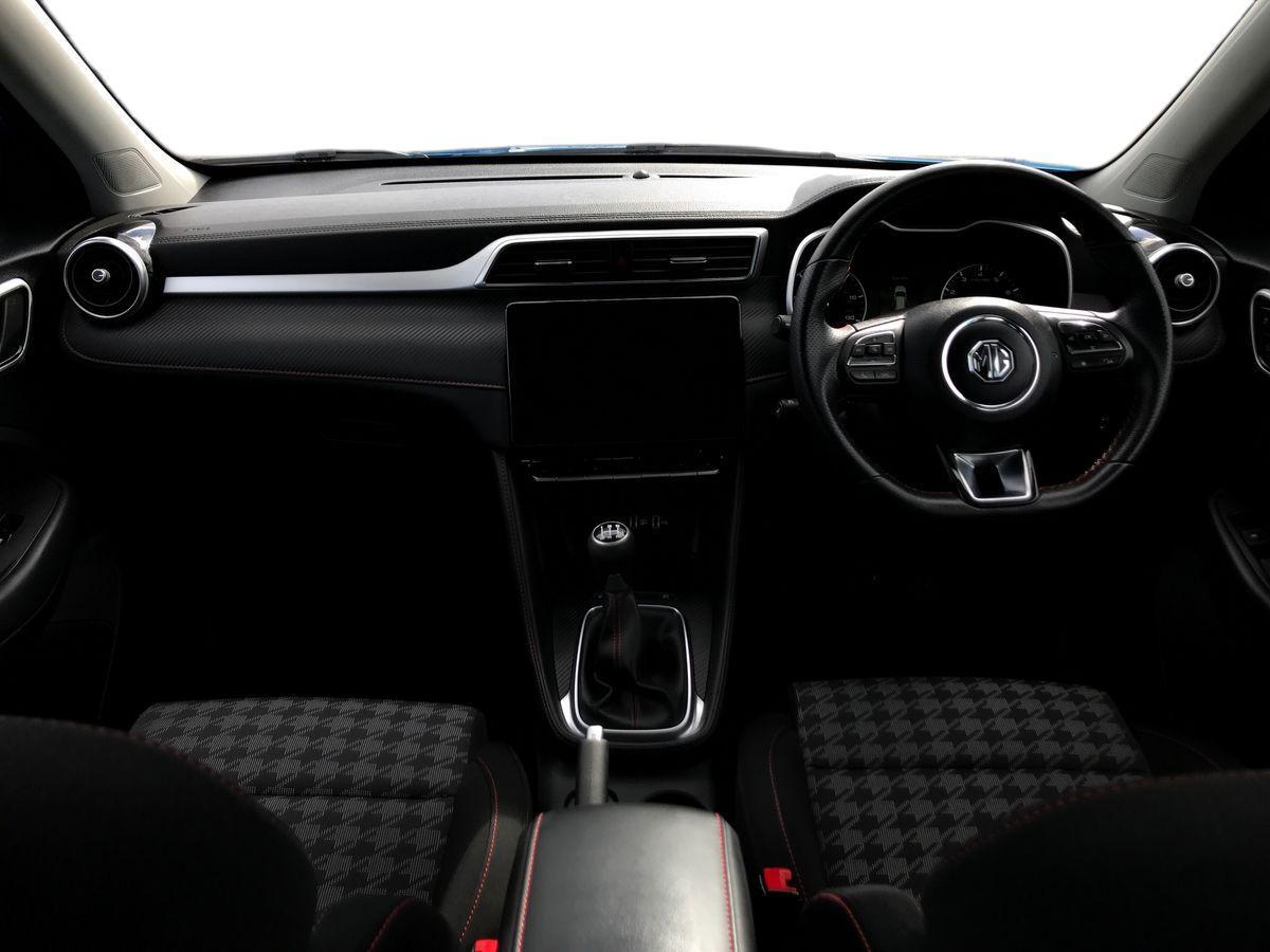 MG ZS view 4