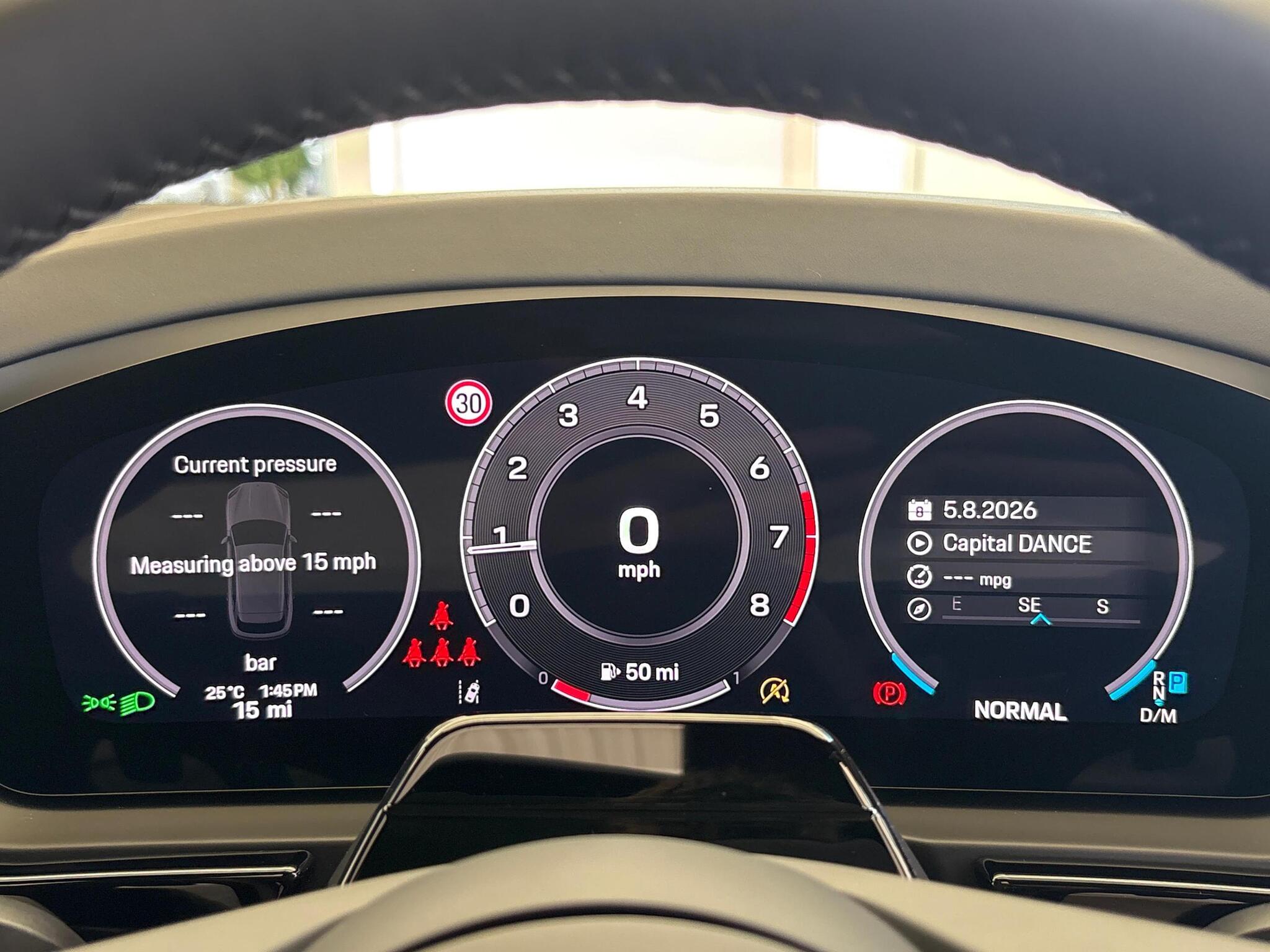 Porsche Cayenne view 16