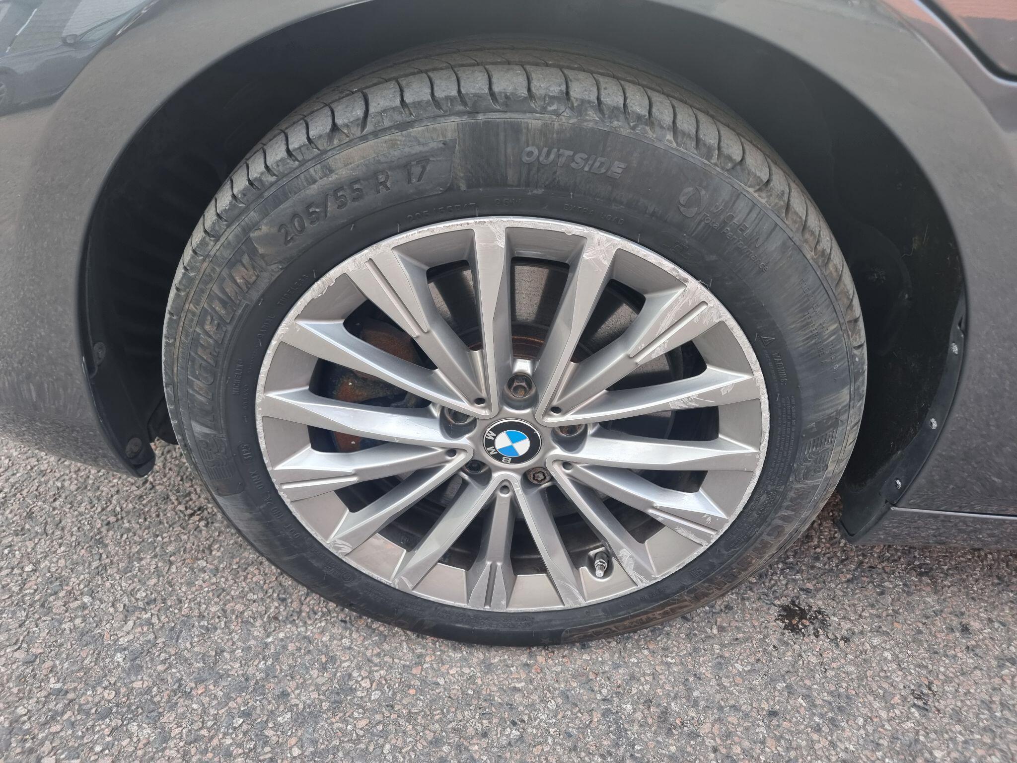 BMW 2 Series view 12