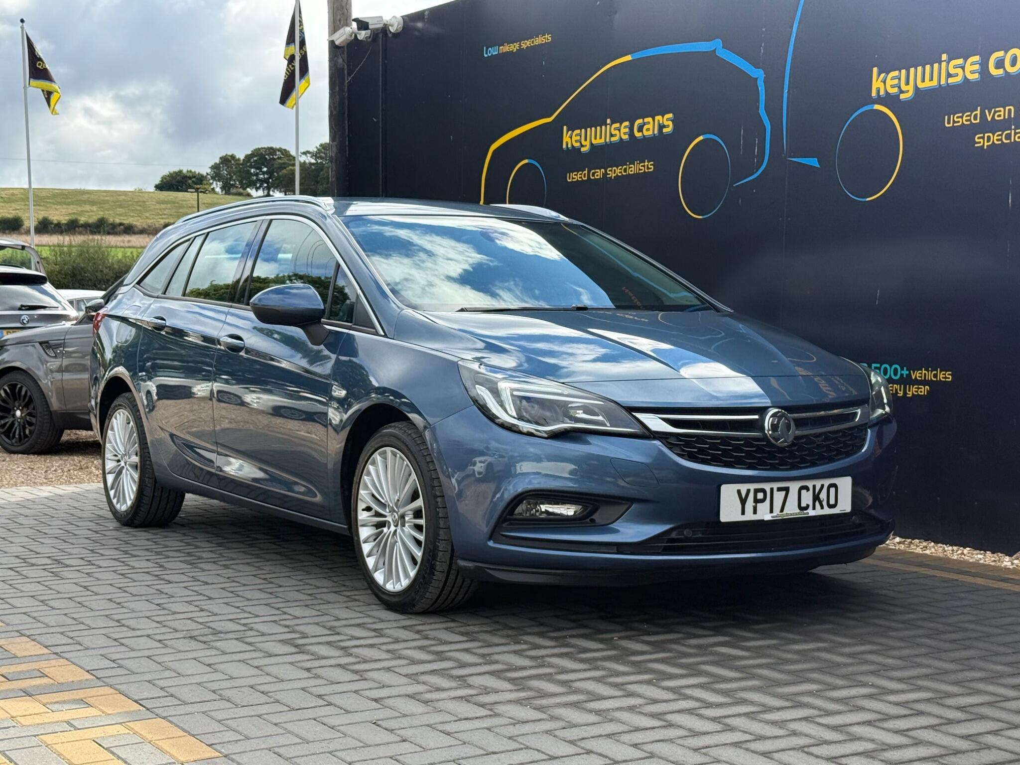 Vauxhall Astra view 9