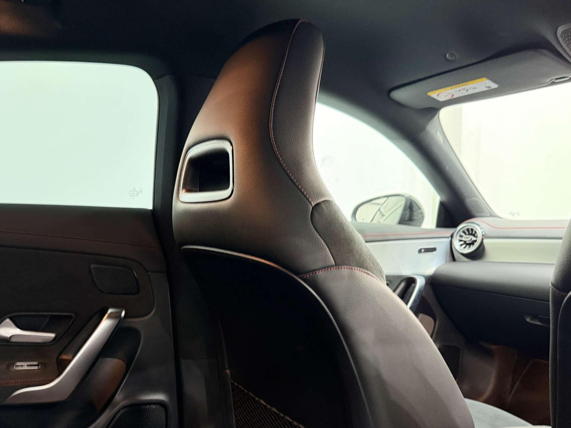 Mercedes-Benz CLA view 14