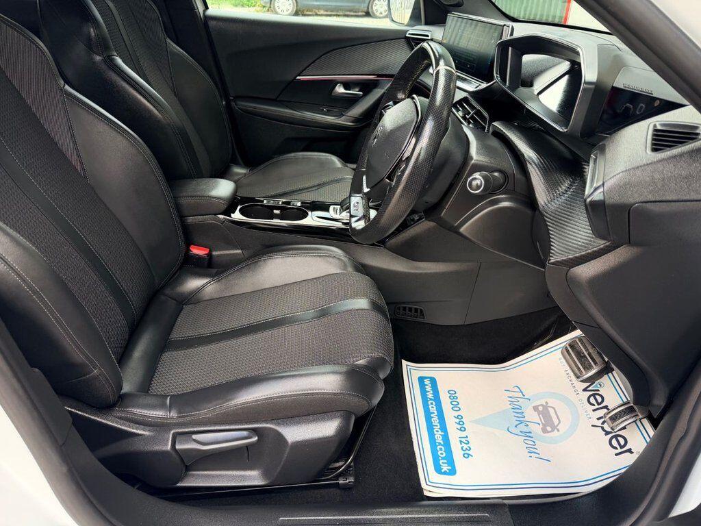 Peugeot E-2008 view 19
