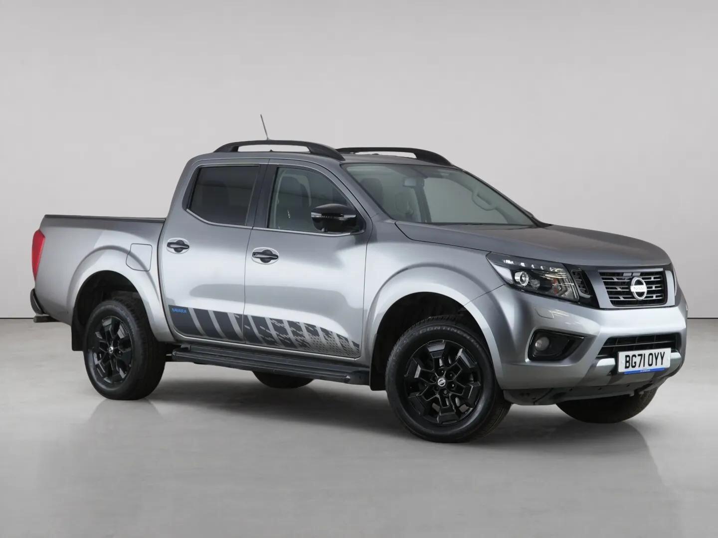 2021 Nissan Navara in Grey for sale