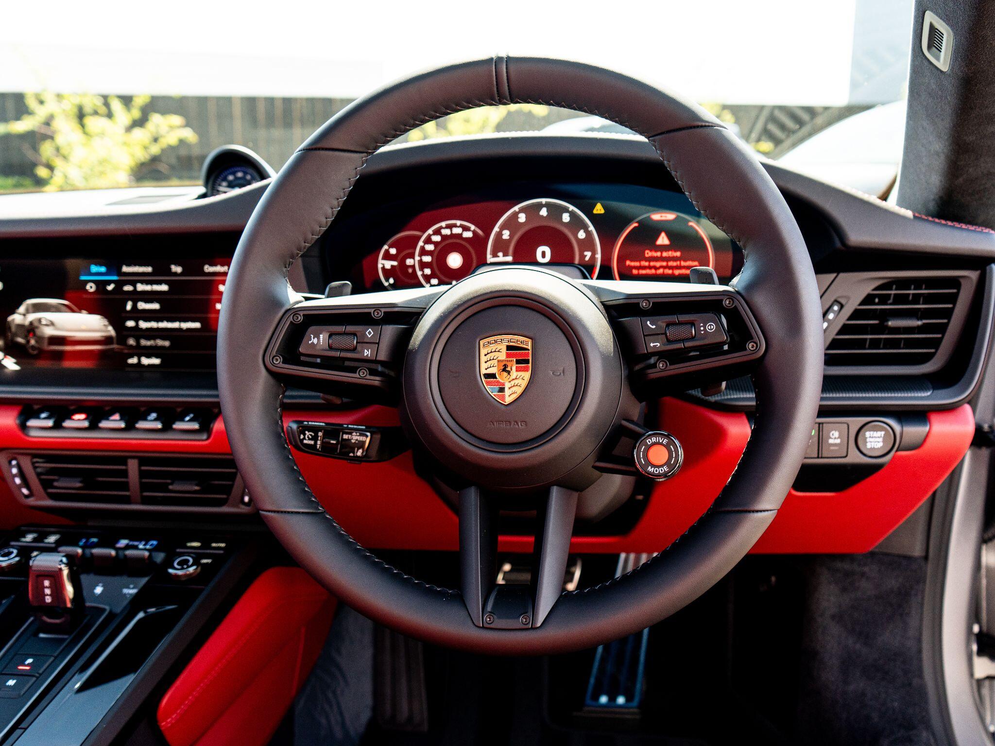 Porsche 911 view 29