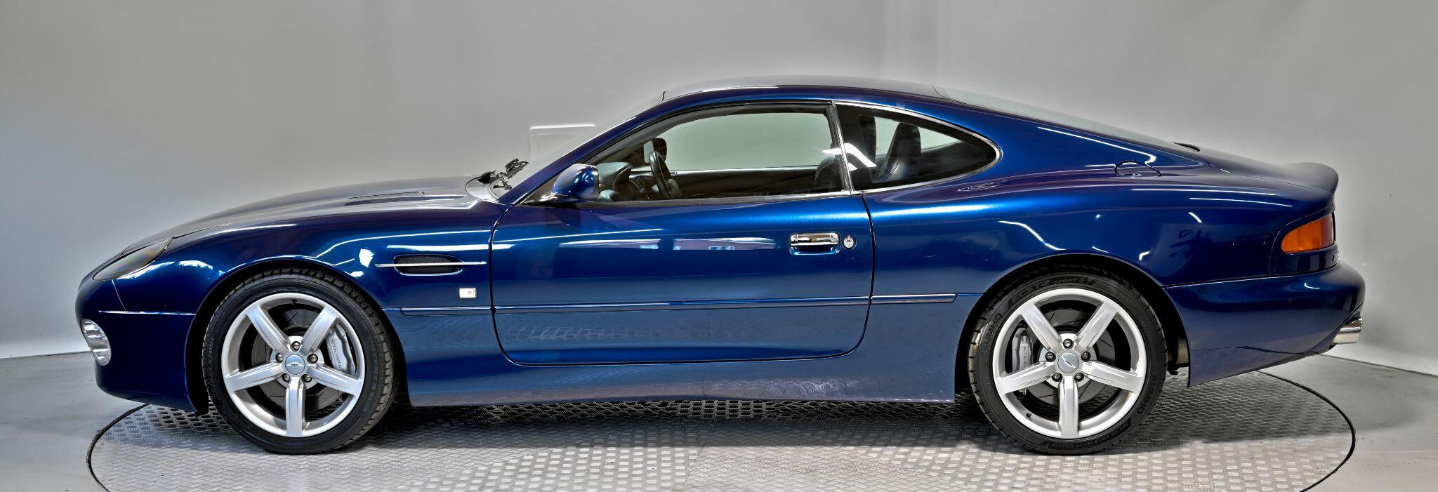 Aston Martin DB7 view 11