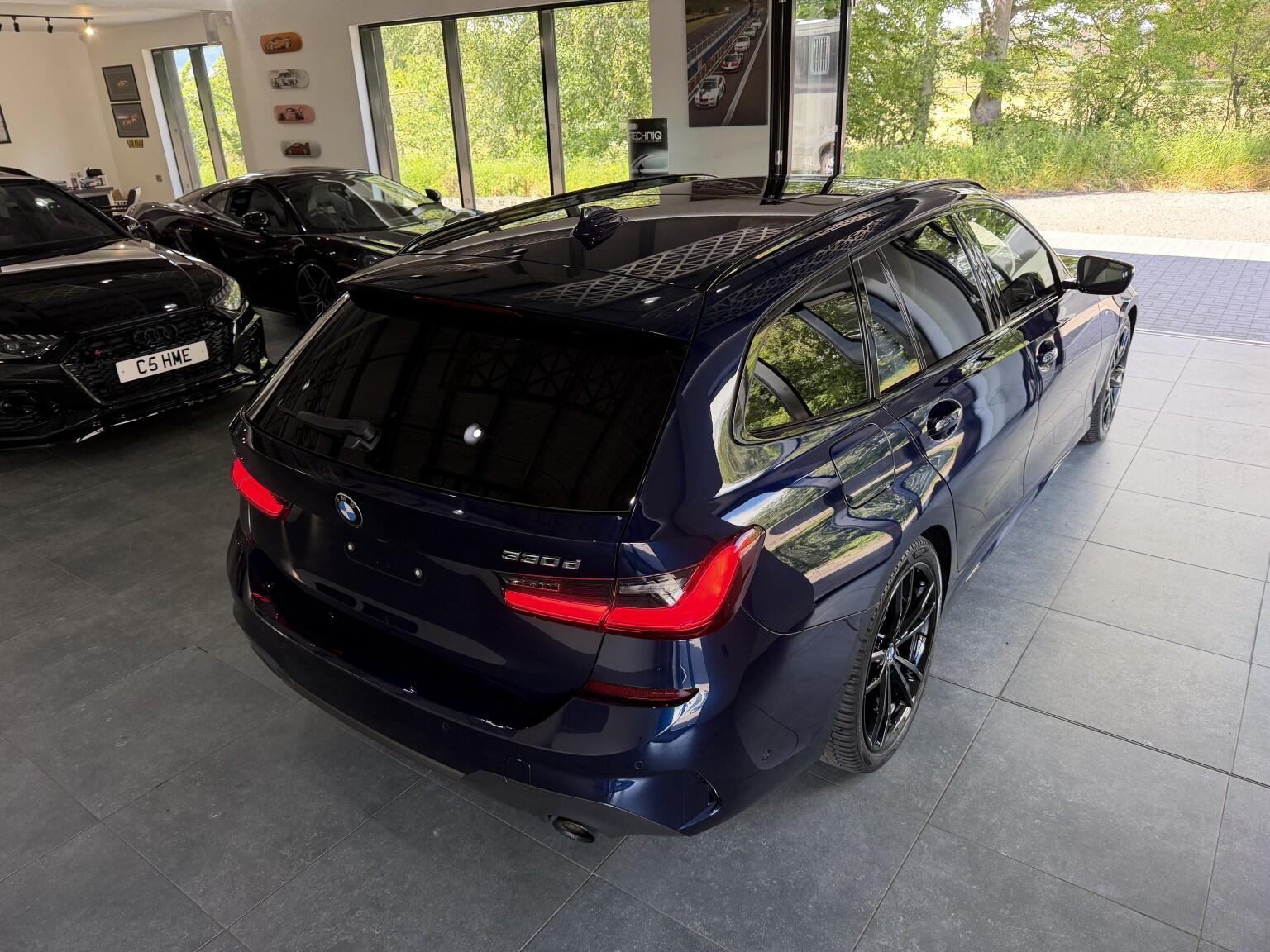 BMW 3 Series view 45