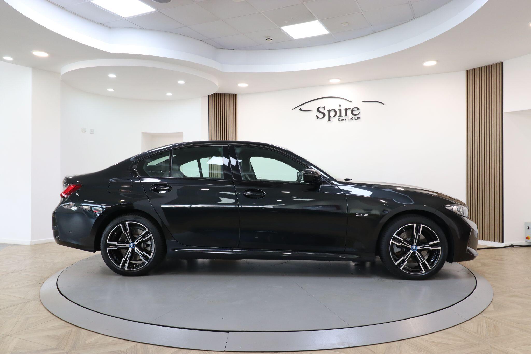 BMW 3 Series view 4