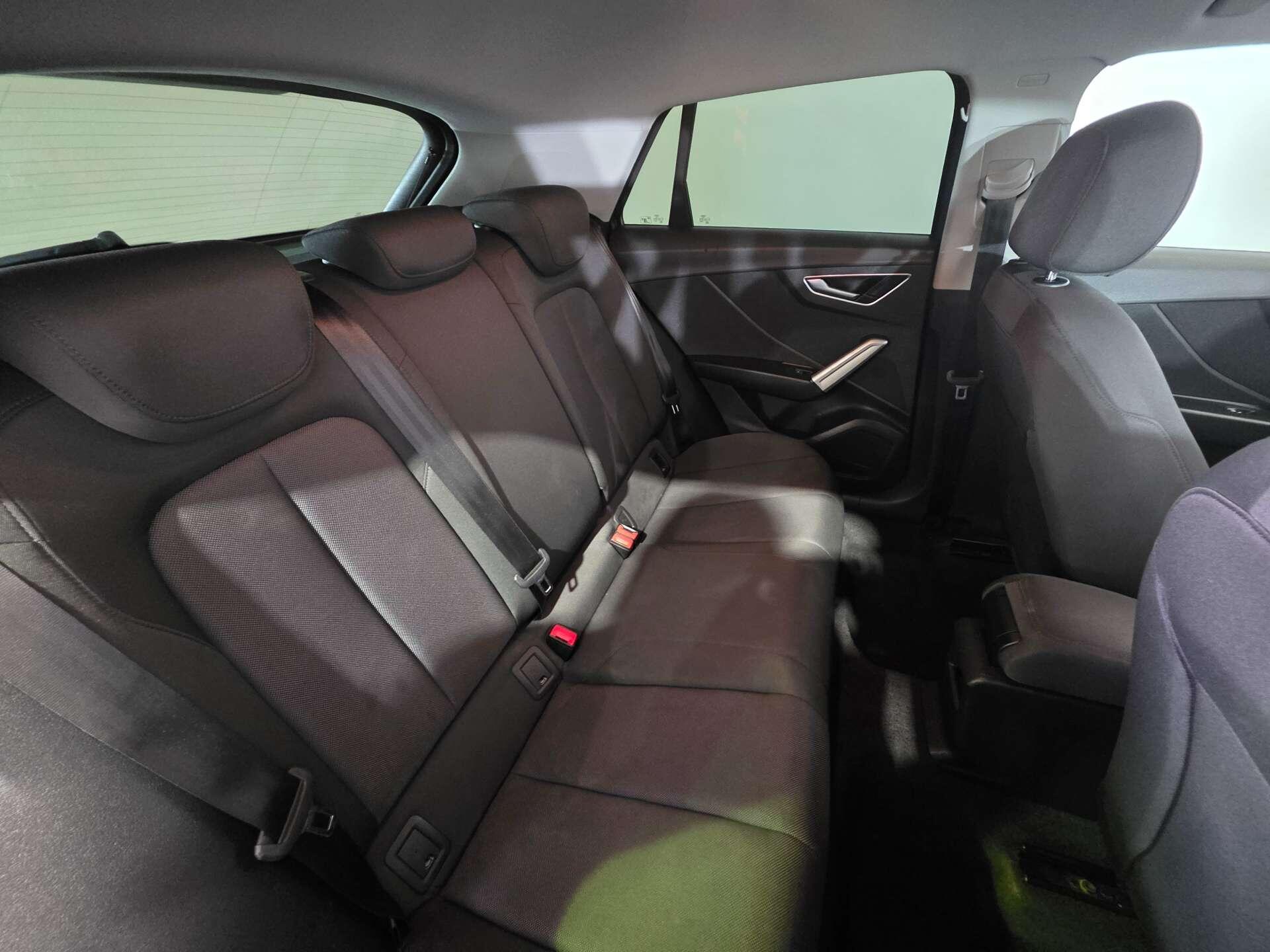 Audi Q2 view 44