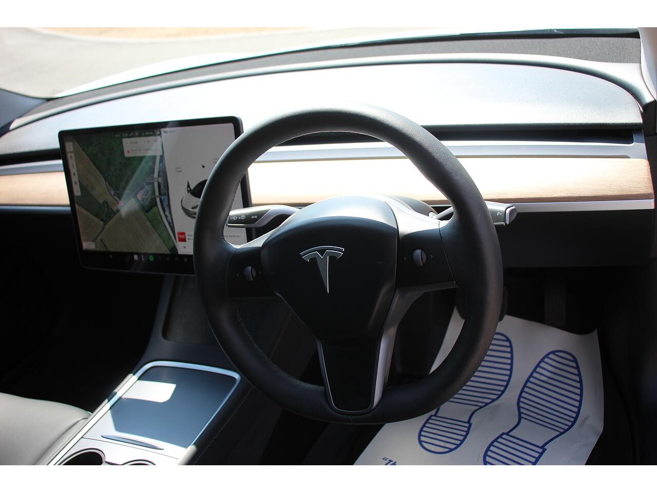 Tesla Model 3 view 13