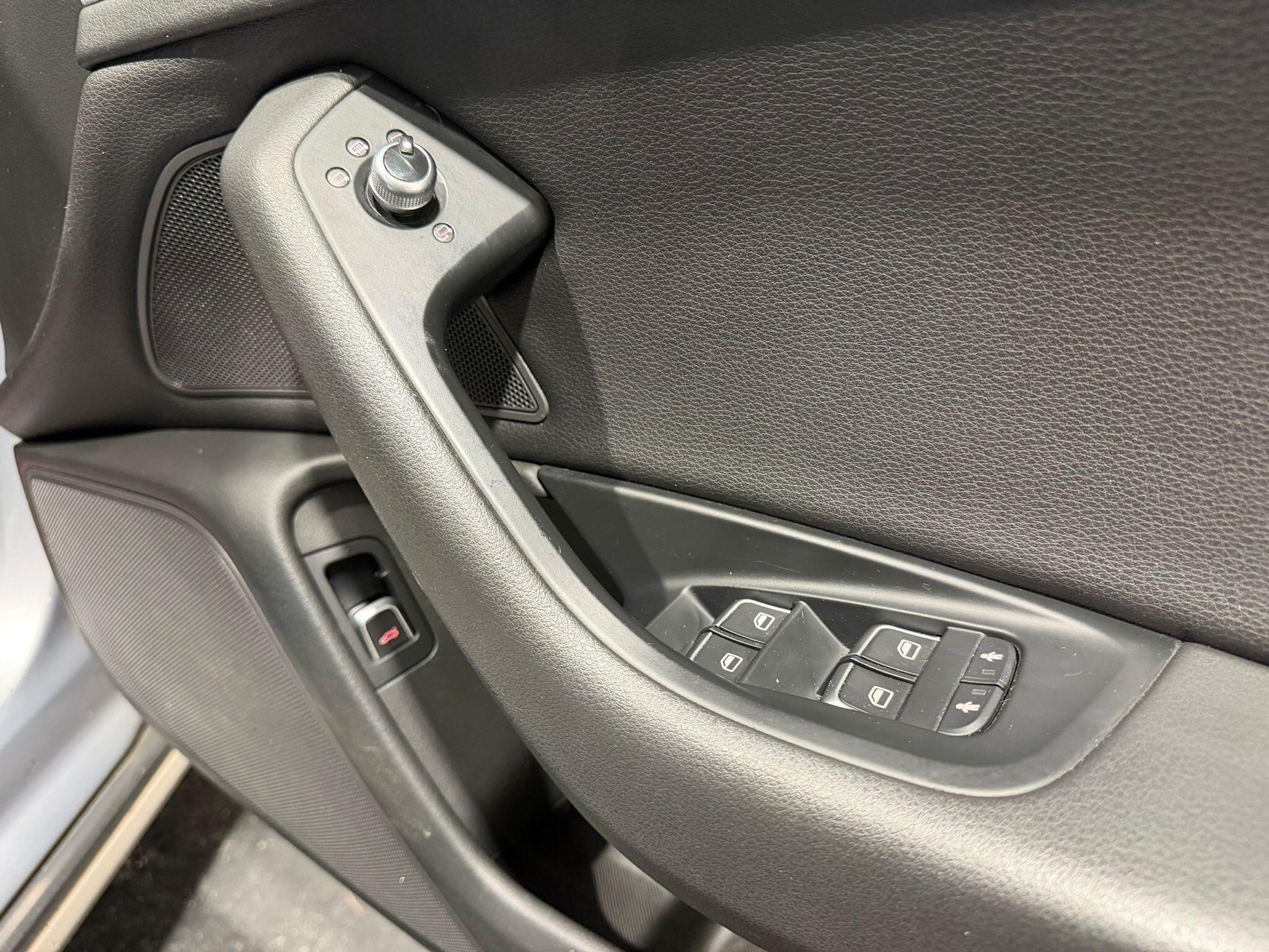 Audi A6 view 24