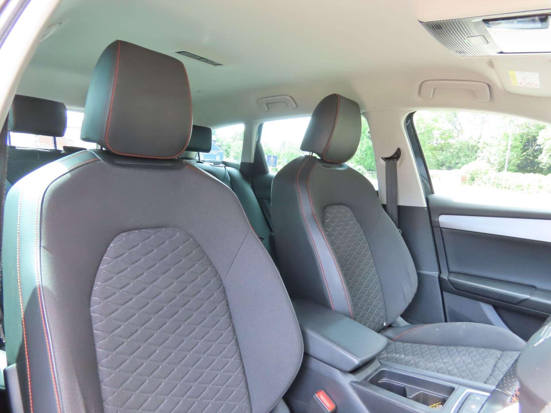 Seat Leon view 8