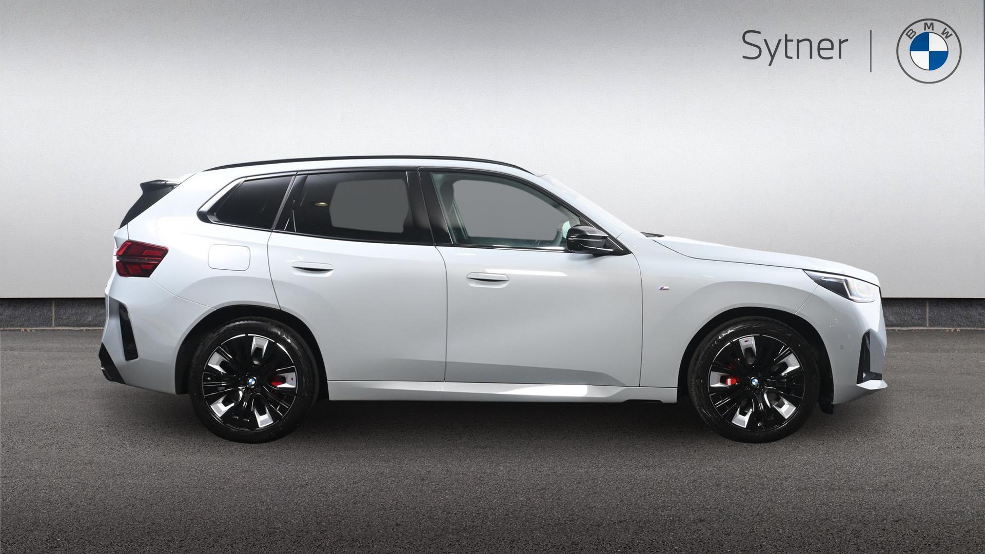 BMW X3 view 3