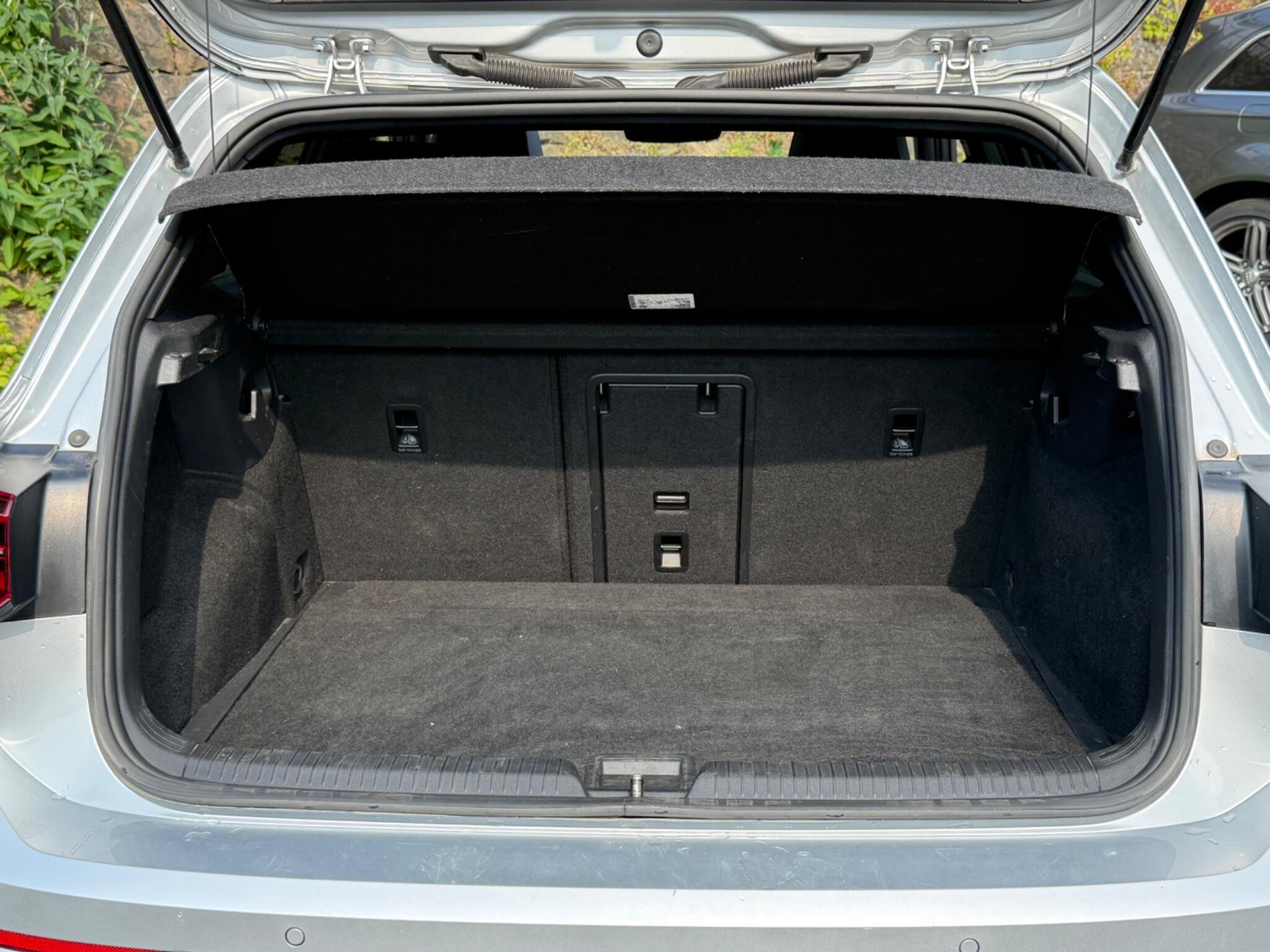 Volkswagen Golf view 25