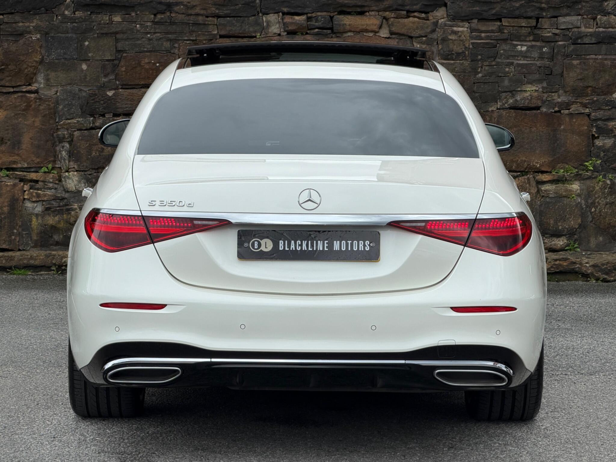 Mercedes-Benz S-Class view 6