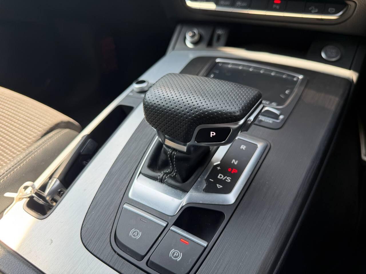 Audi Q5 view 43