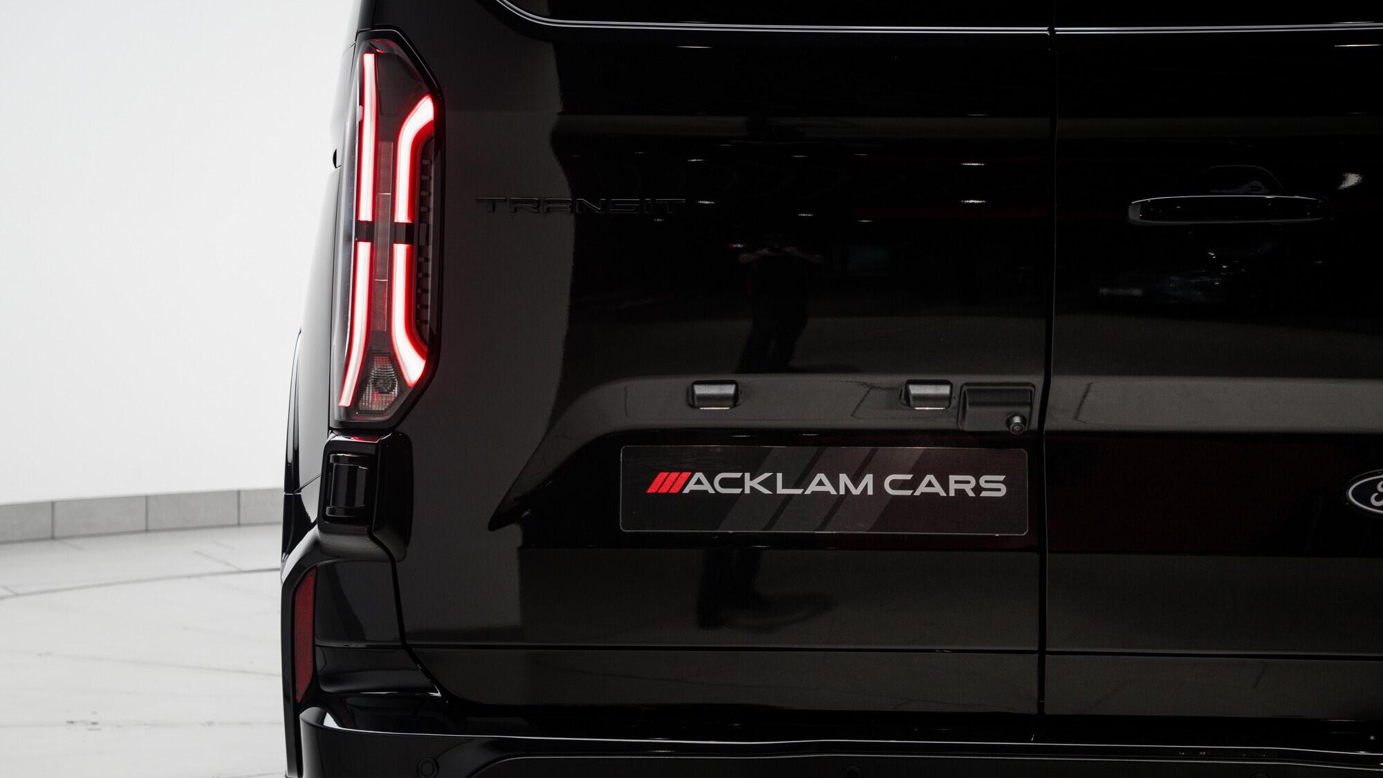 Ford Transit Custom view 16