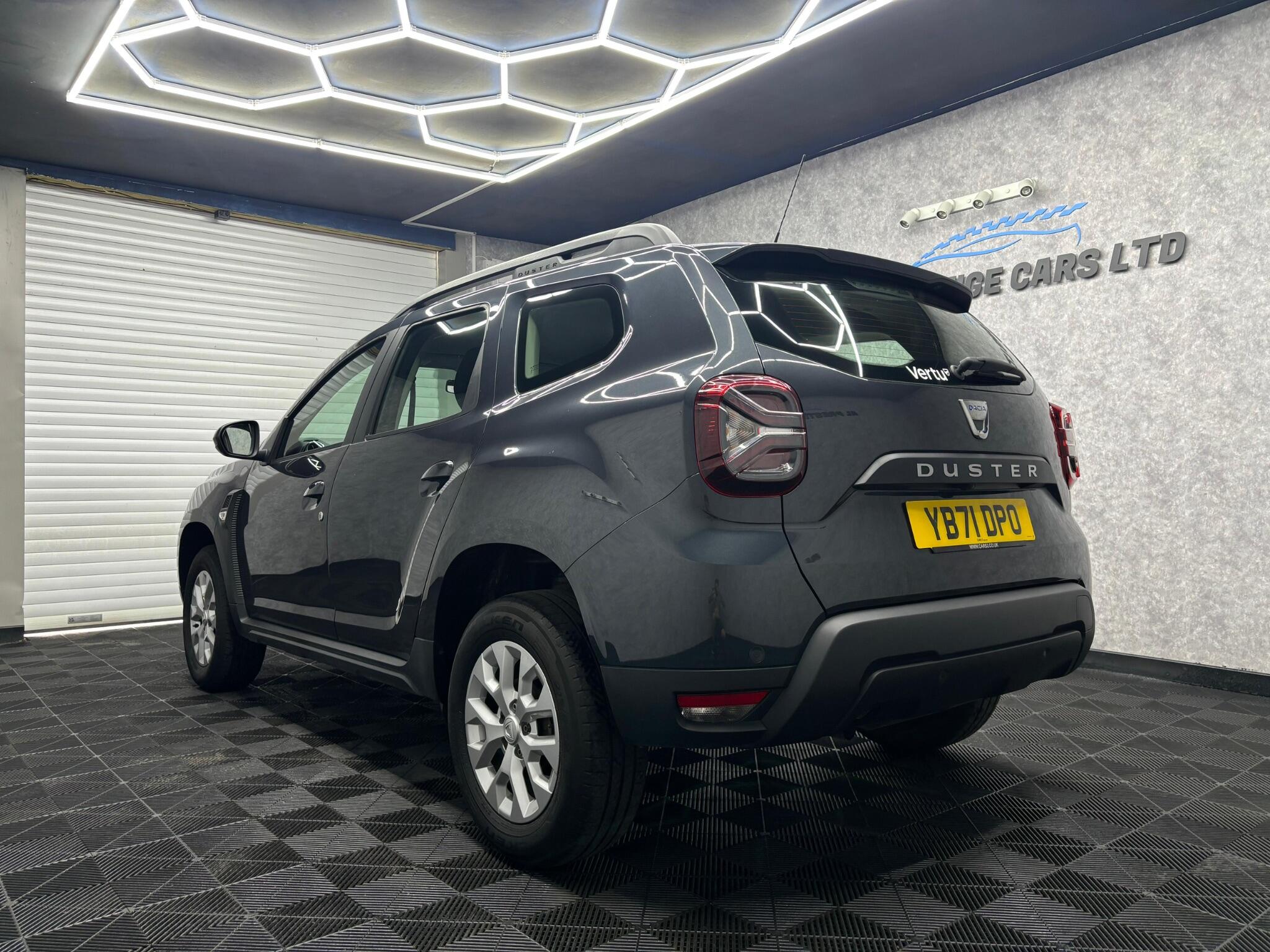 Dacia Duster view 6