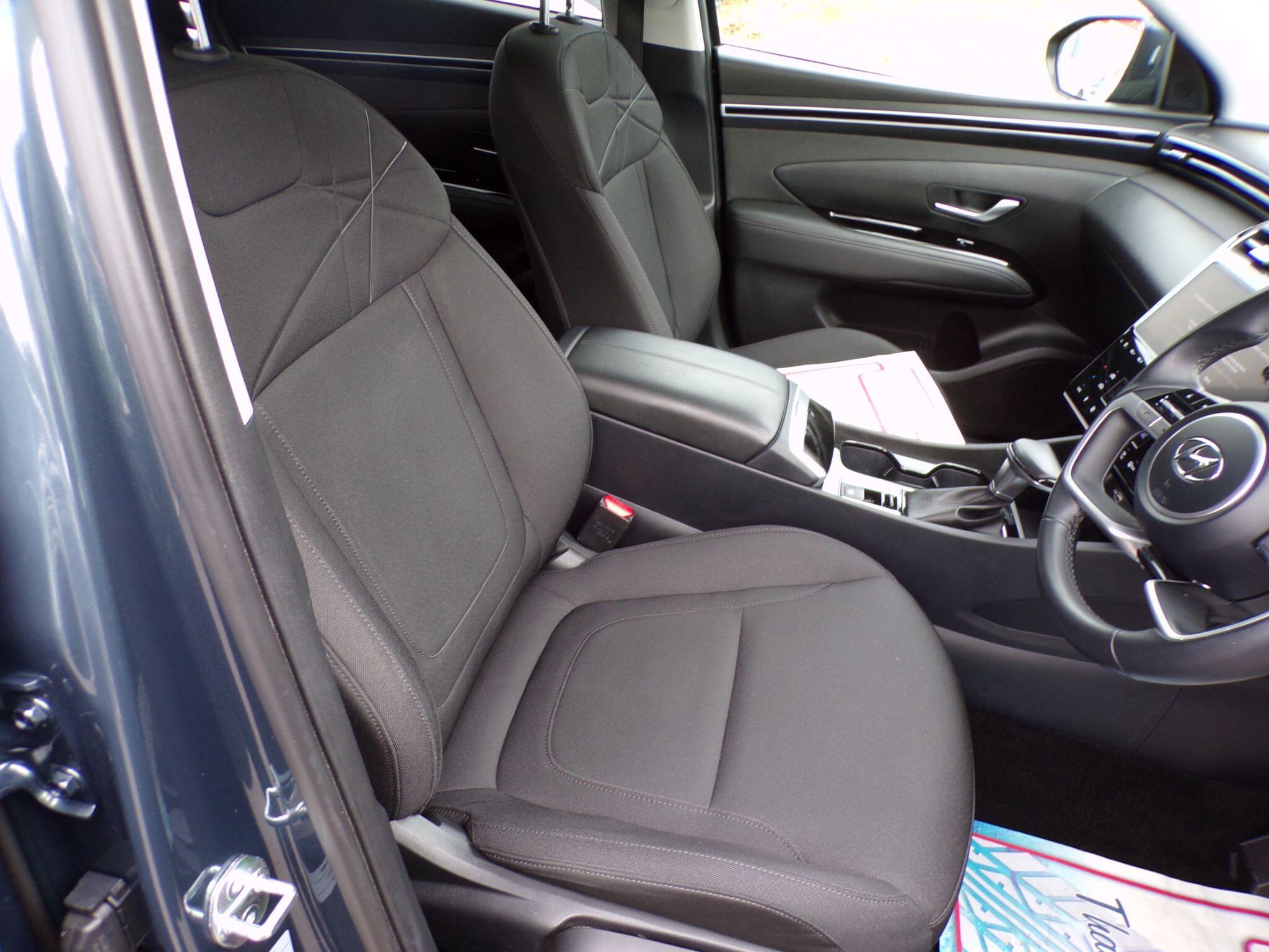 Hyundai Tucson view 16