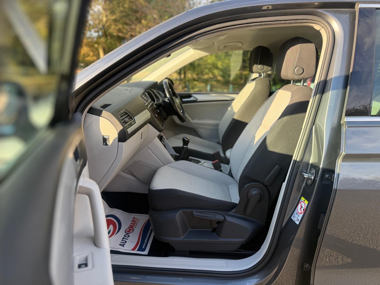 Volkswagen Tiguan view 26