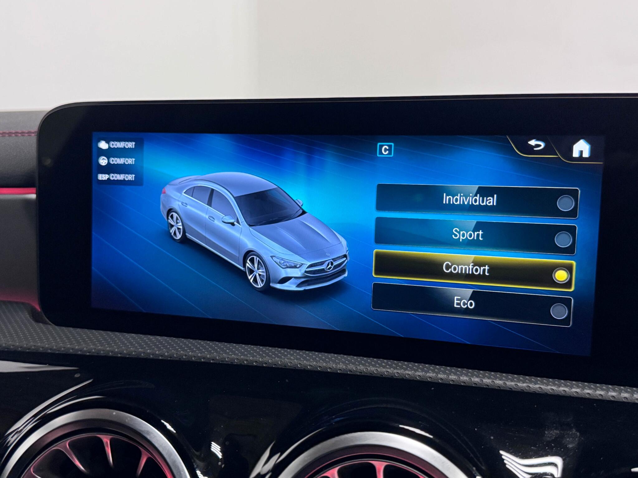 Mercedes-Benz Cla view 50