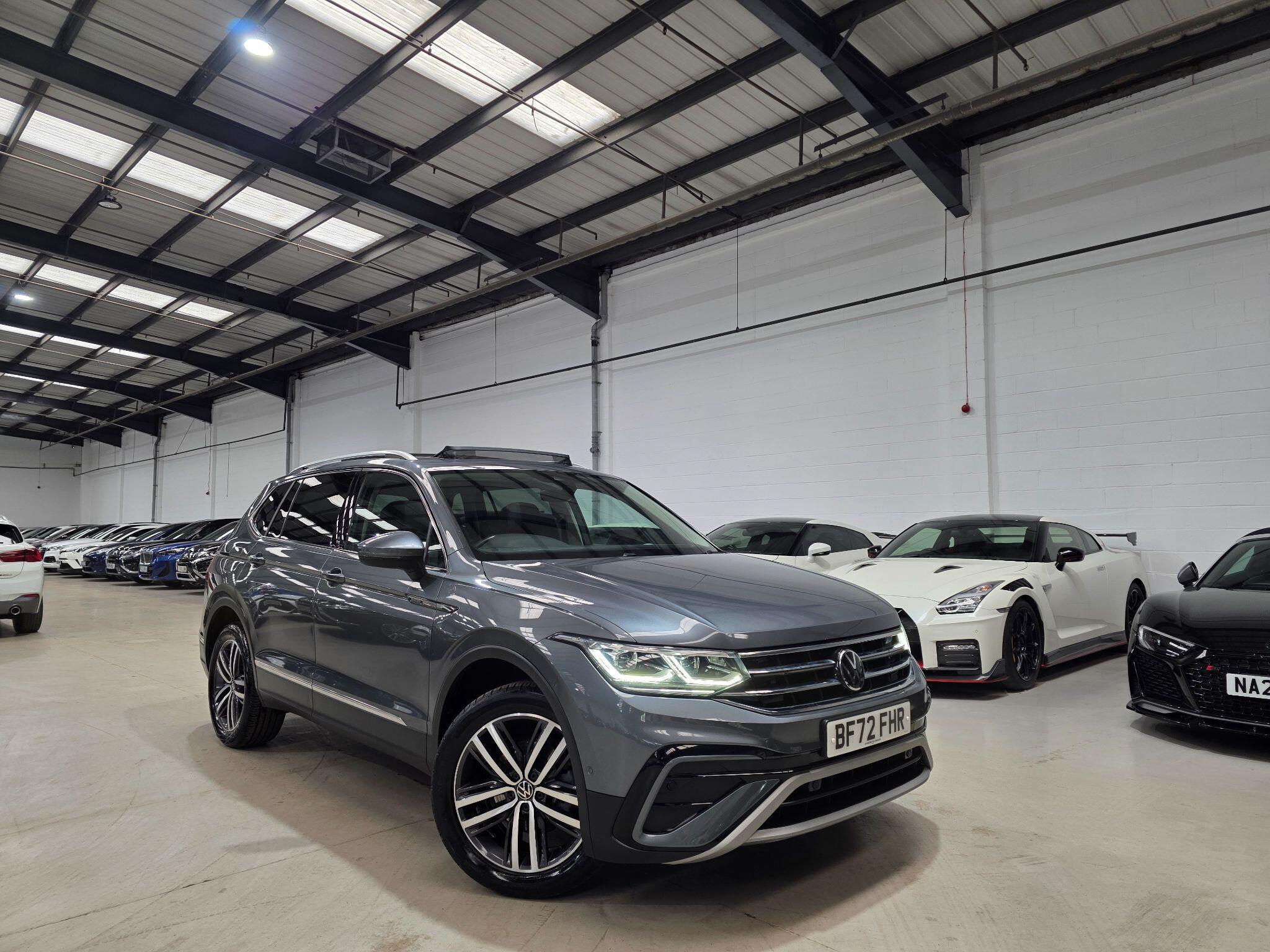Volkswagen Tiguan Allspace view 3